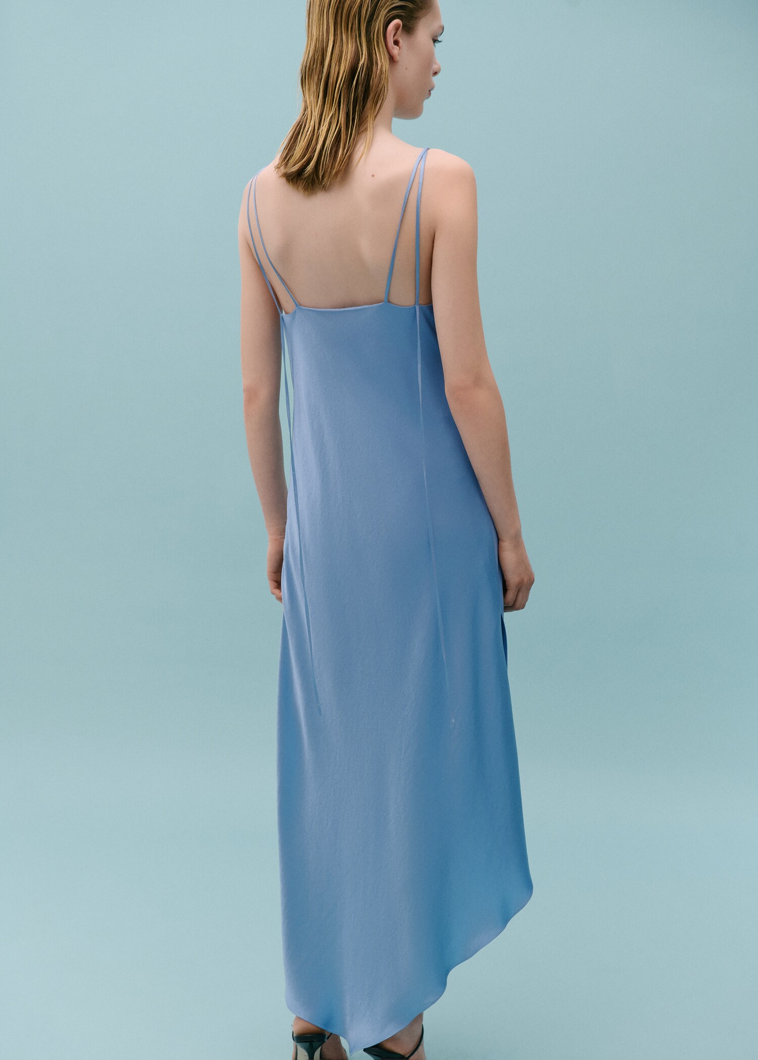 Asymmetrical satin dress with gathered opening - Reverse of the article