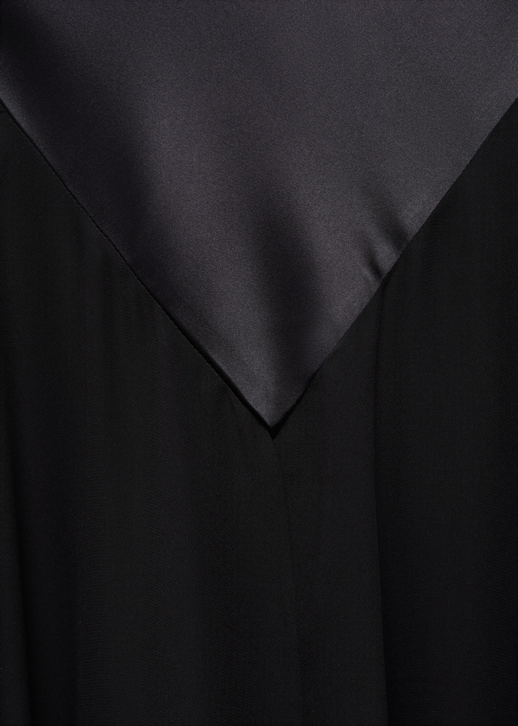 Halbdurchsichtiges Seidenkleid mit kombiniertem Unterkleid - Detail des Artikels 8