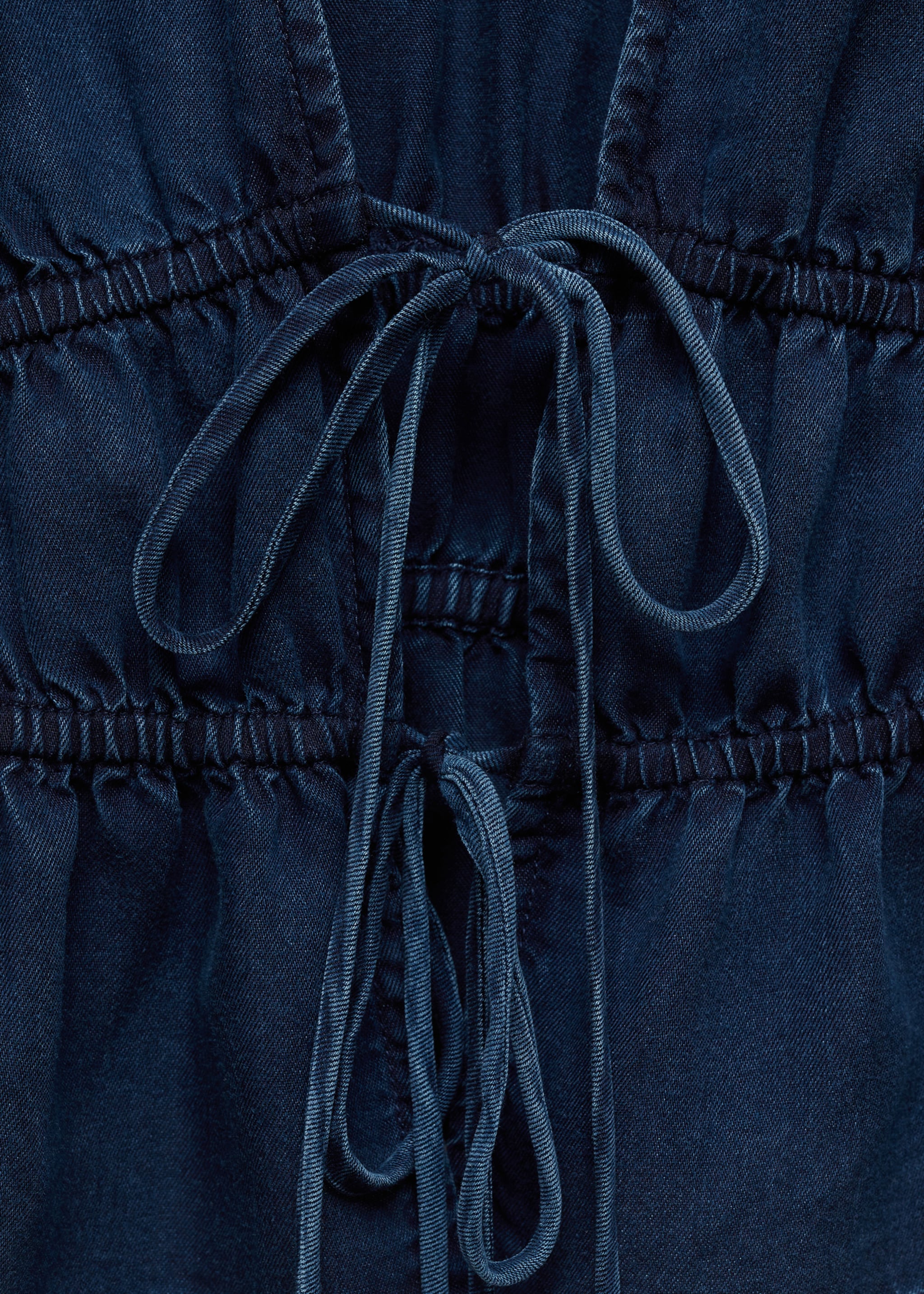 Ruffled top with bows - Details of the article 8