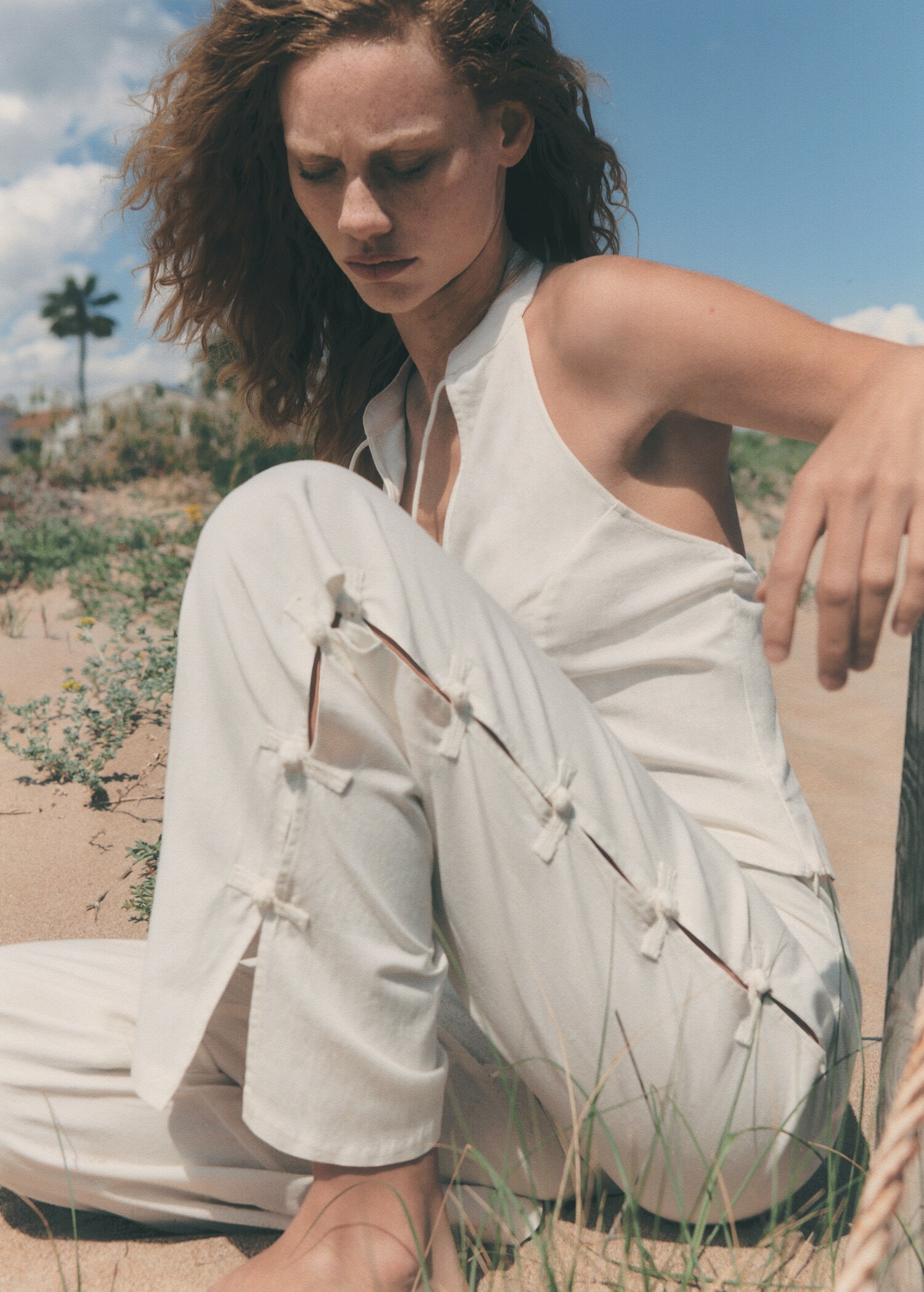 Wideleg trousers with buttons - Details of the article 7