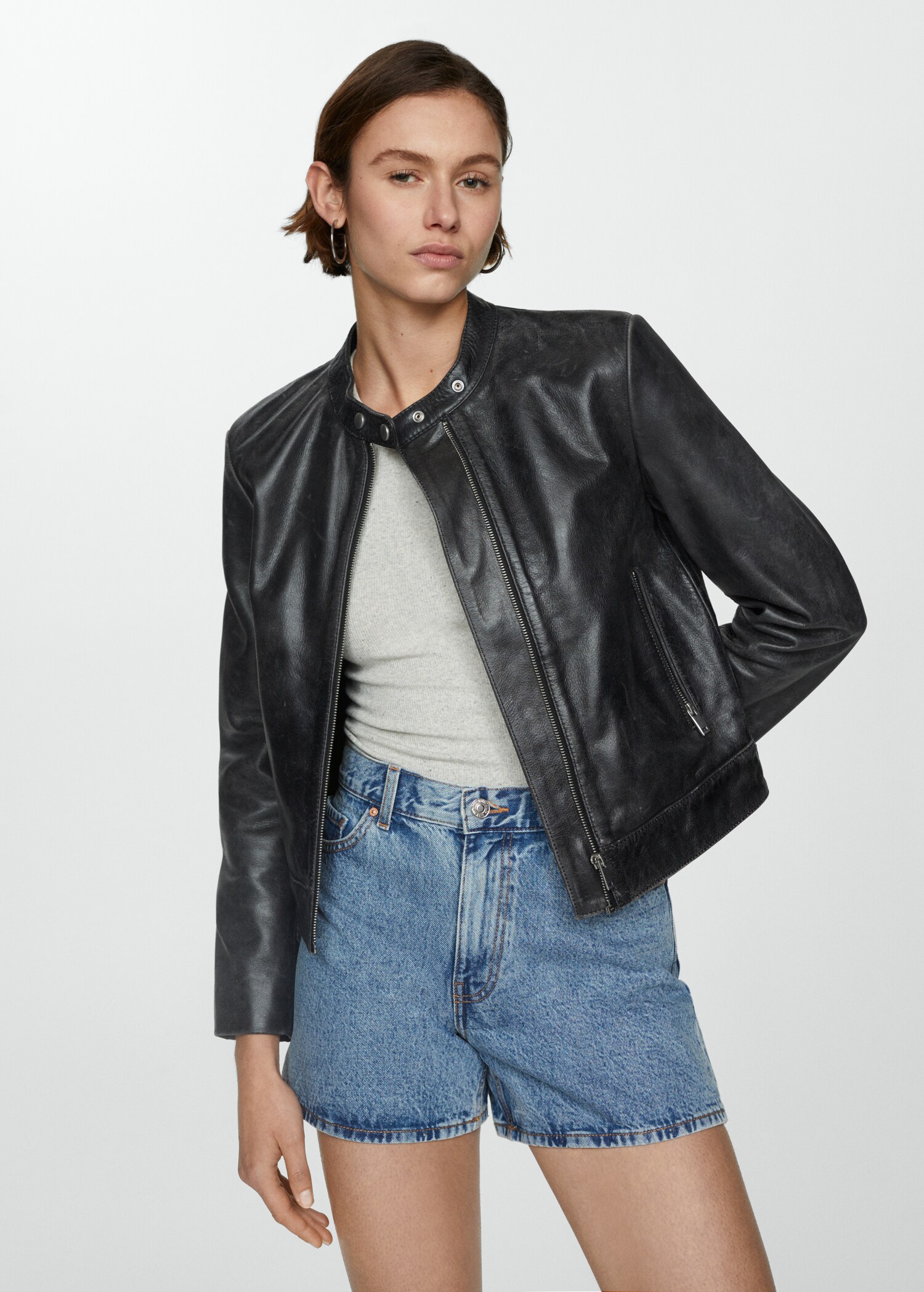 High-rise denim shorts - Details of the article 6