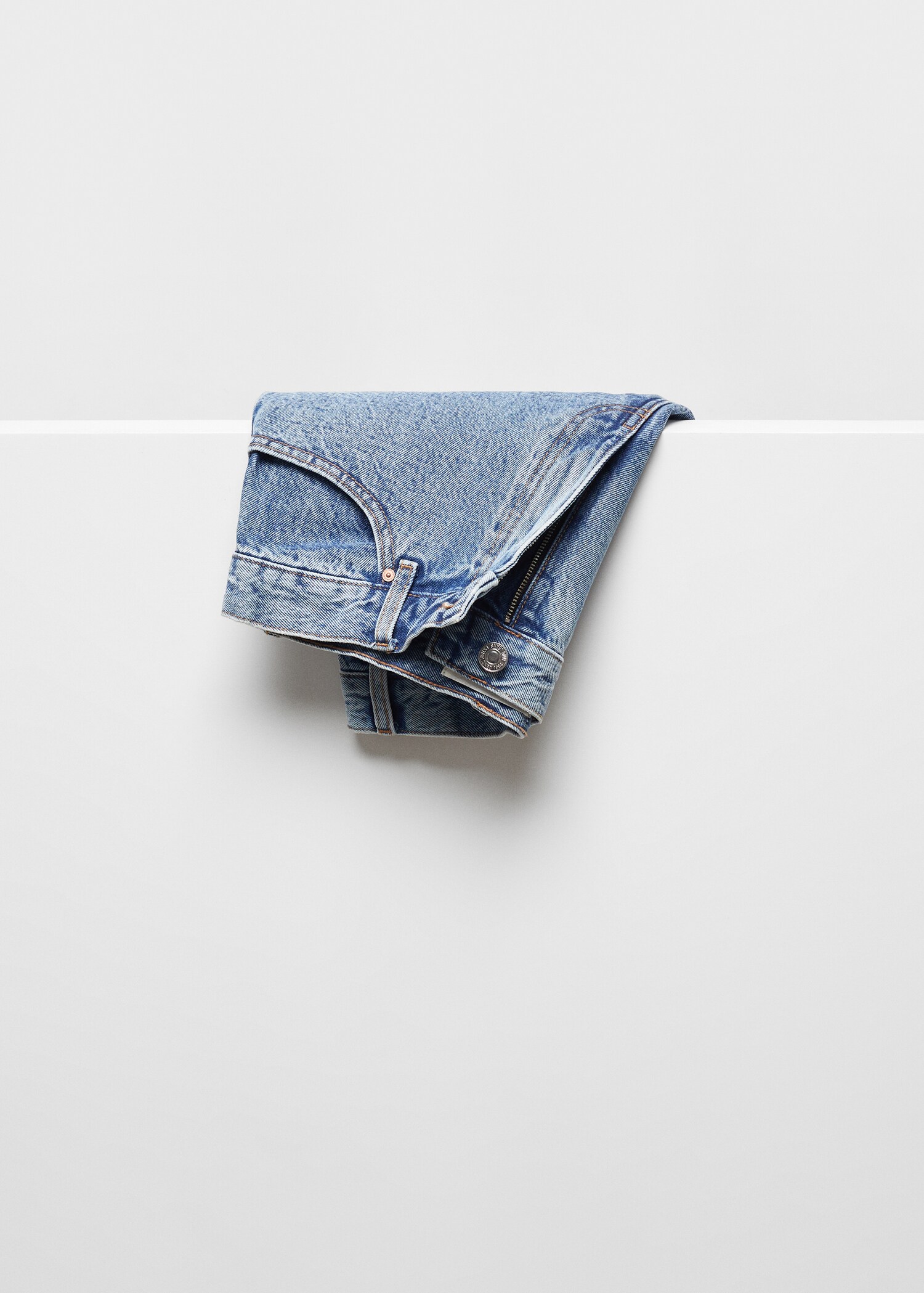 High-rise denim shorts - Details of the article 8