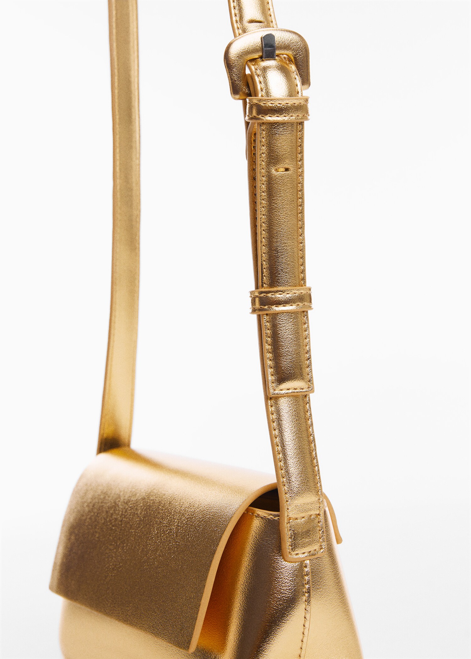 Crossbody bag with flap - Details of the article 1
