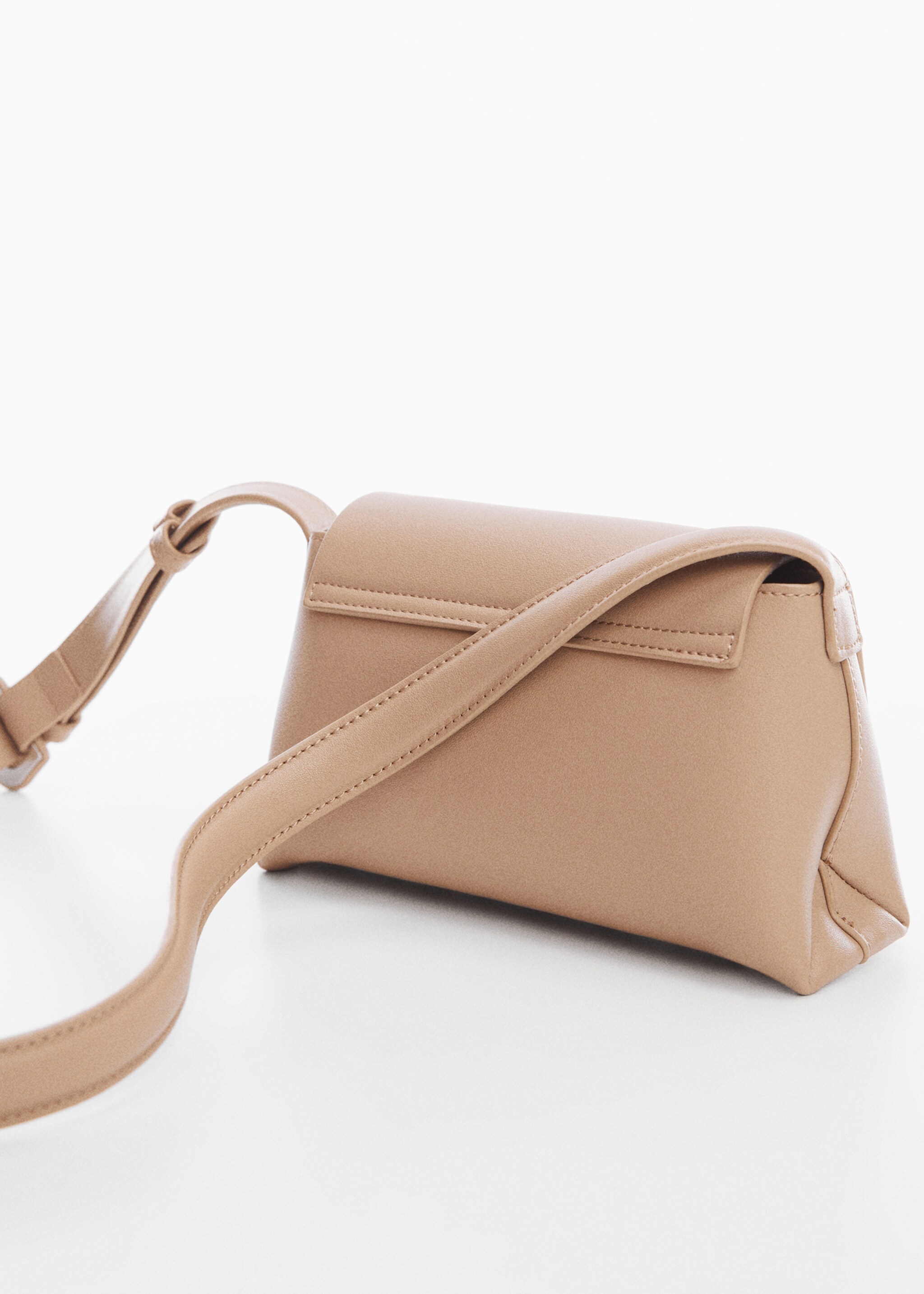 Crossbody bag with flap - Details of the article 2