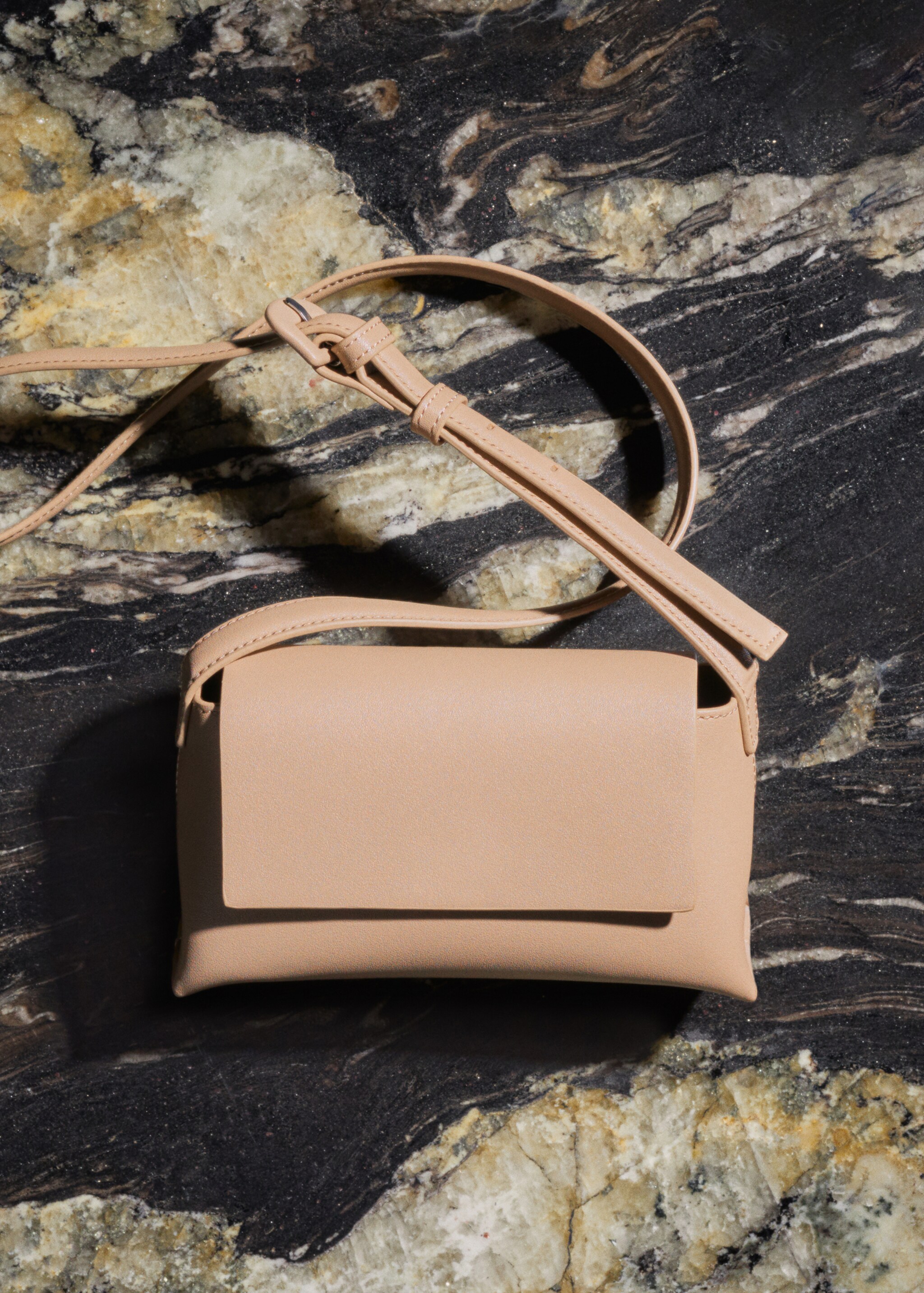 Crossbody bag with flap - Details of the article 7