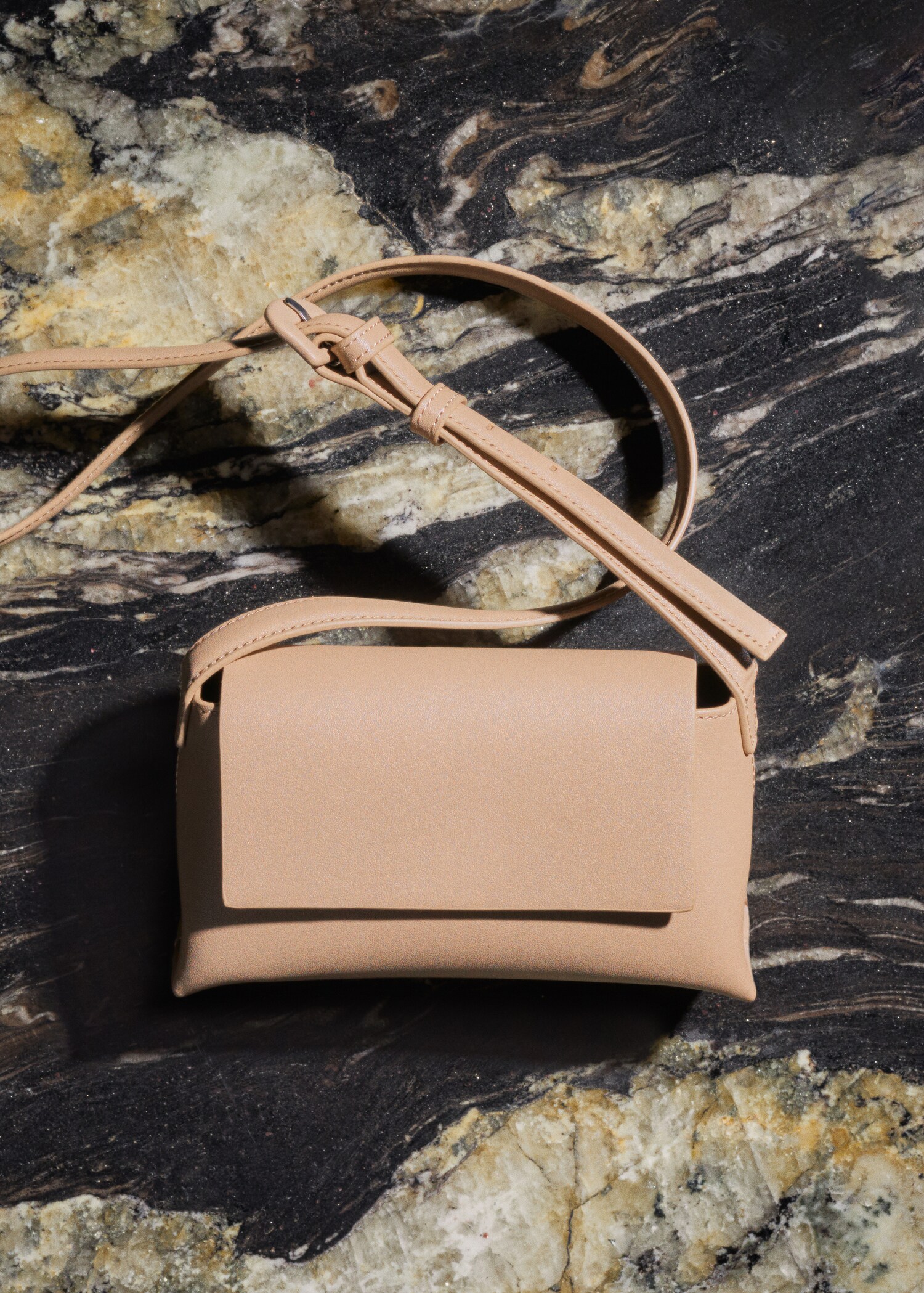 Crossbody bag with flap - Details of the article 7