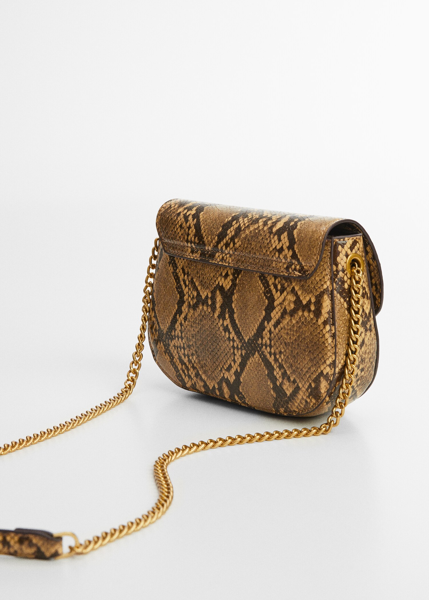 Crossbody bag with flap - Details of the article 1