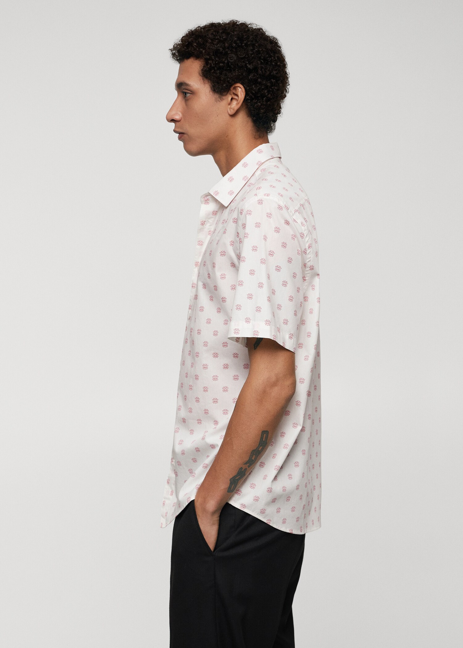 100% cotton printed shirt - Details of the article 2