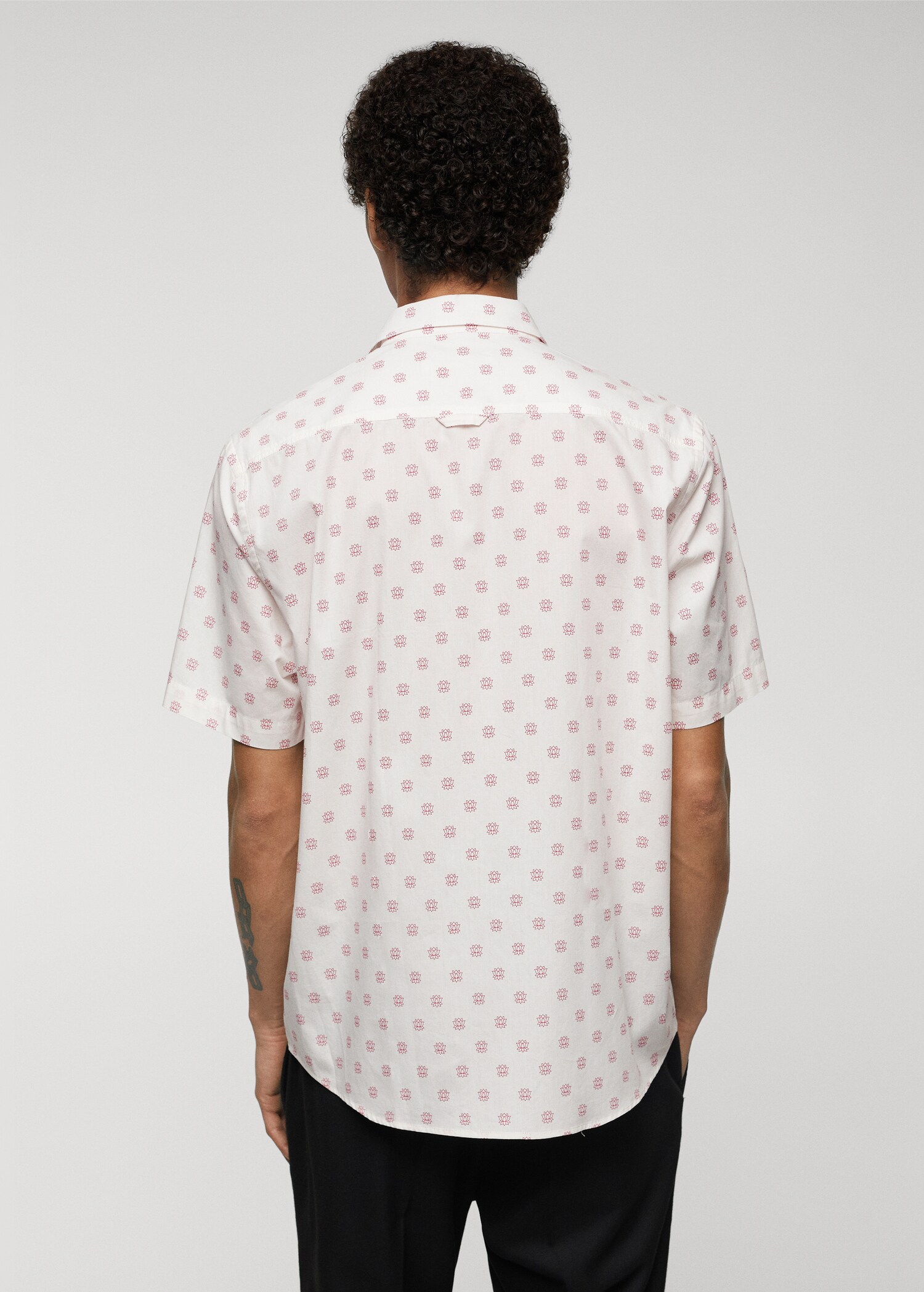 100% cotton printed shirt - Reverse of the article