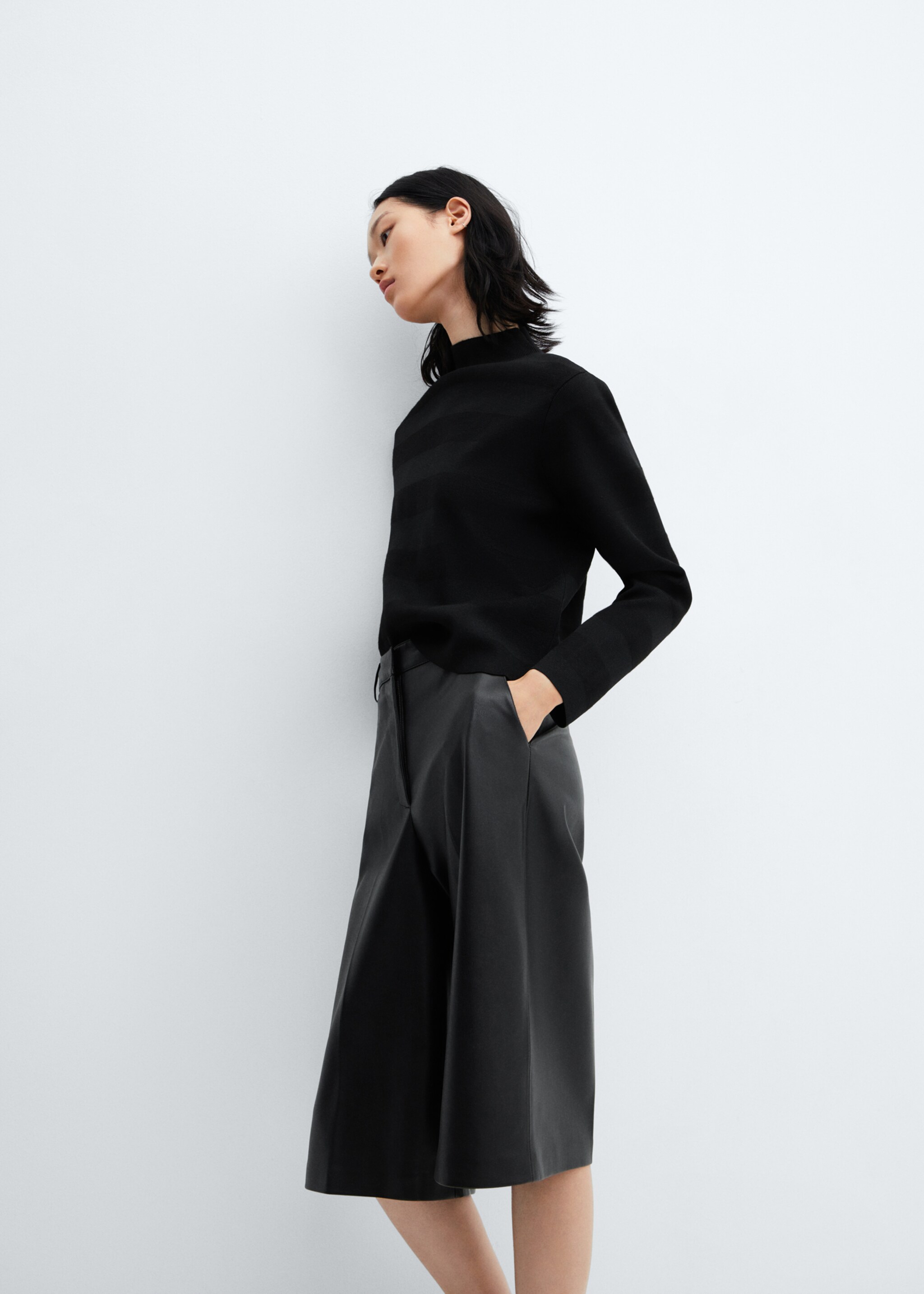Perkins-neck sweater - Details of the article 2, Black. Ref: 67020457-00.