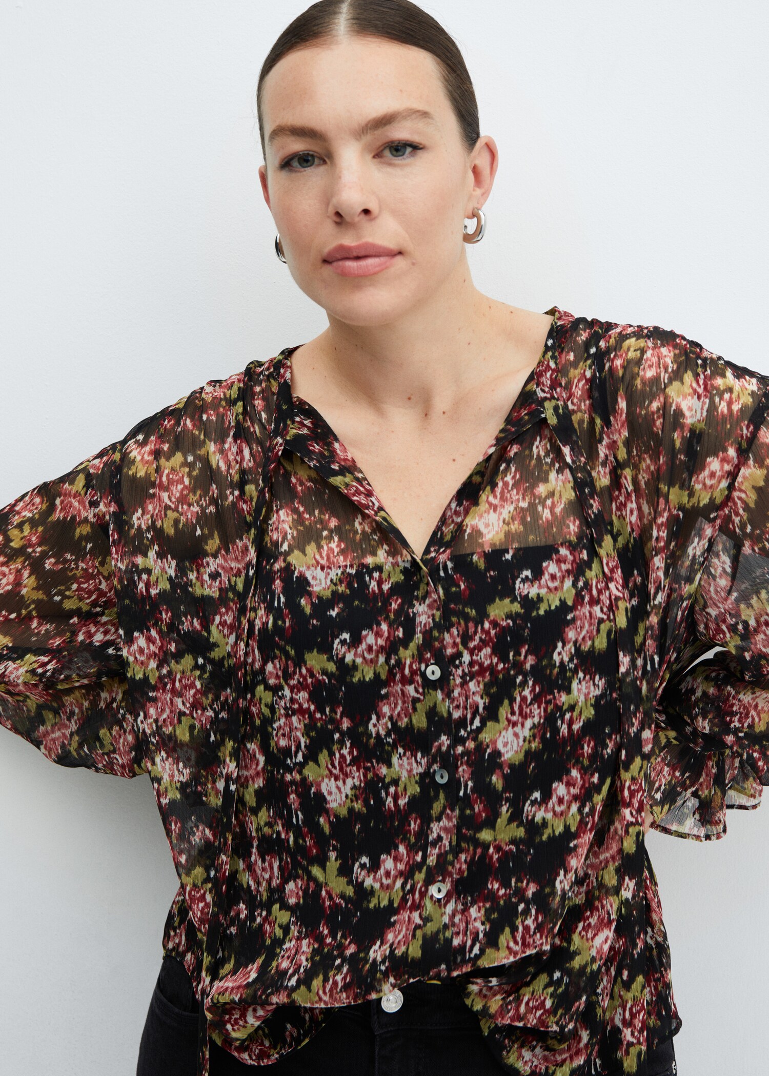 Blusa floral semitransparente - Detalle del artículo 4