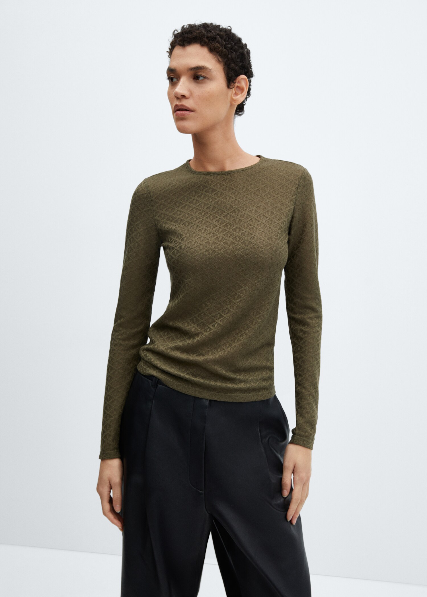 T-shirt maille texturée - Plan moyen