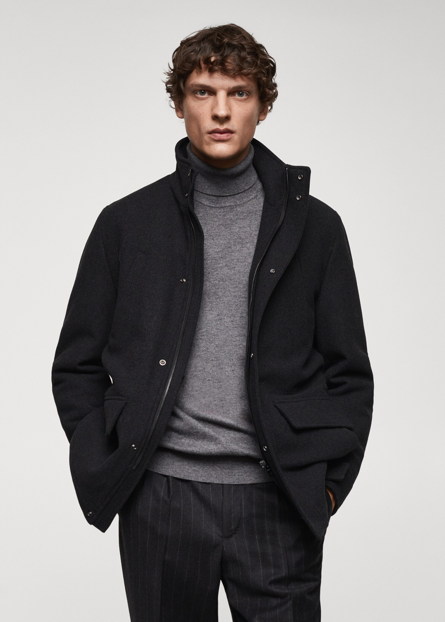 Short wool coat with pockets - Medium plane