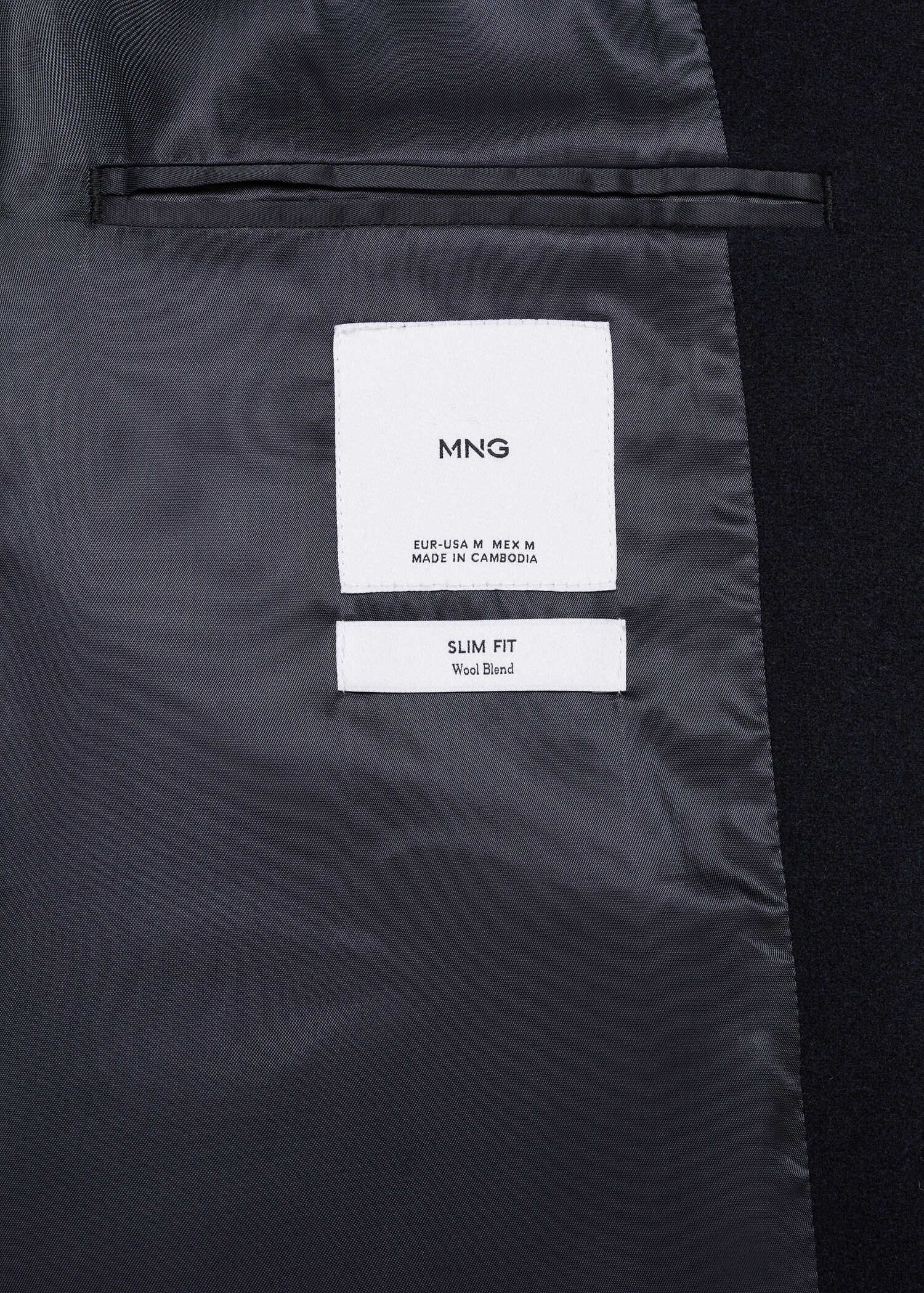 Lightweight recycled wool coat - Details of the article 8