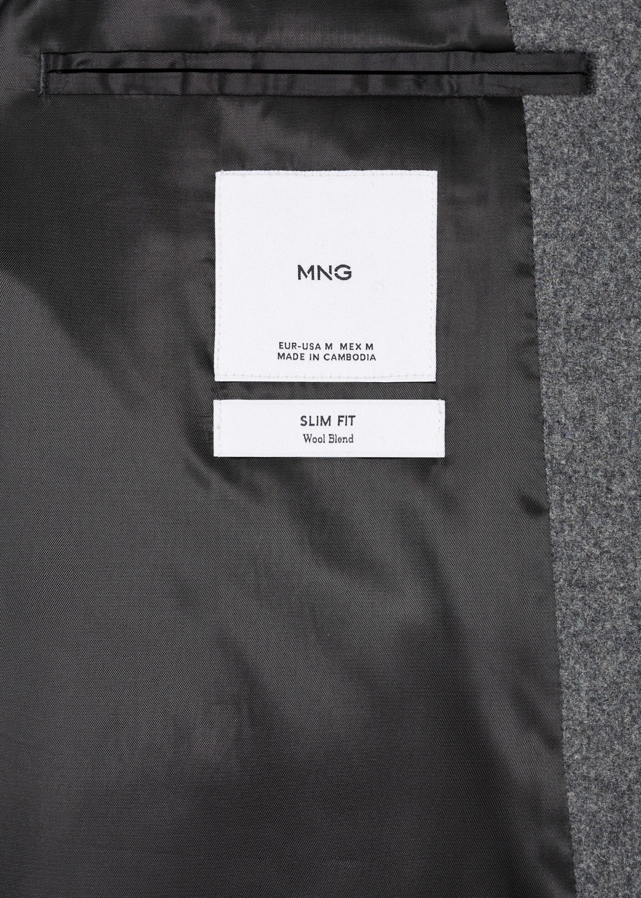 Lightweight recycled wool coat - Details of the article 8, Light Heather Grey. Ref: 67020628-00.