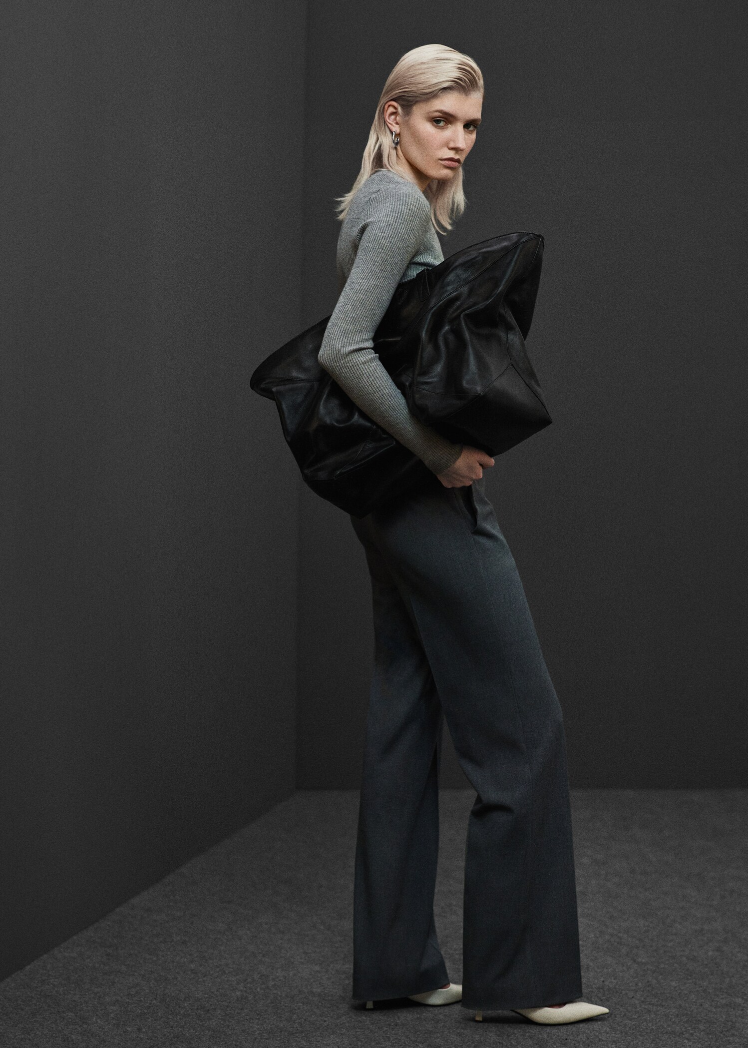 Straight-fit long trousers - Details of the article 6