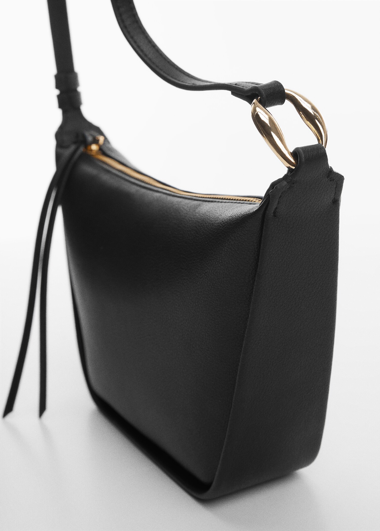 Shoulder bag with buckle - Details of the article 1