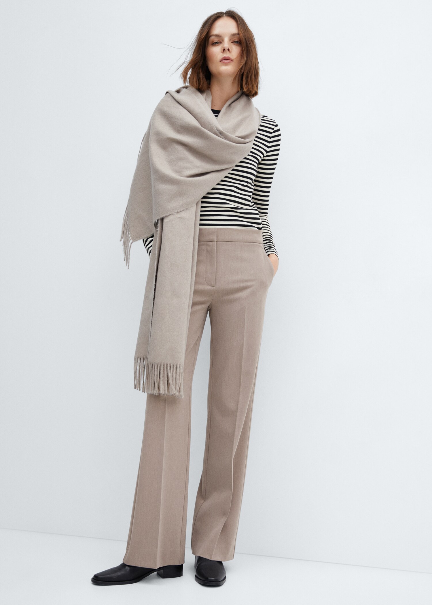Mid-rise wideleg trousers - Details of the article 2