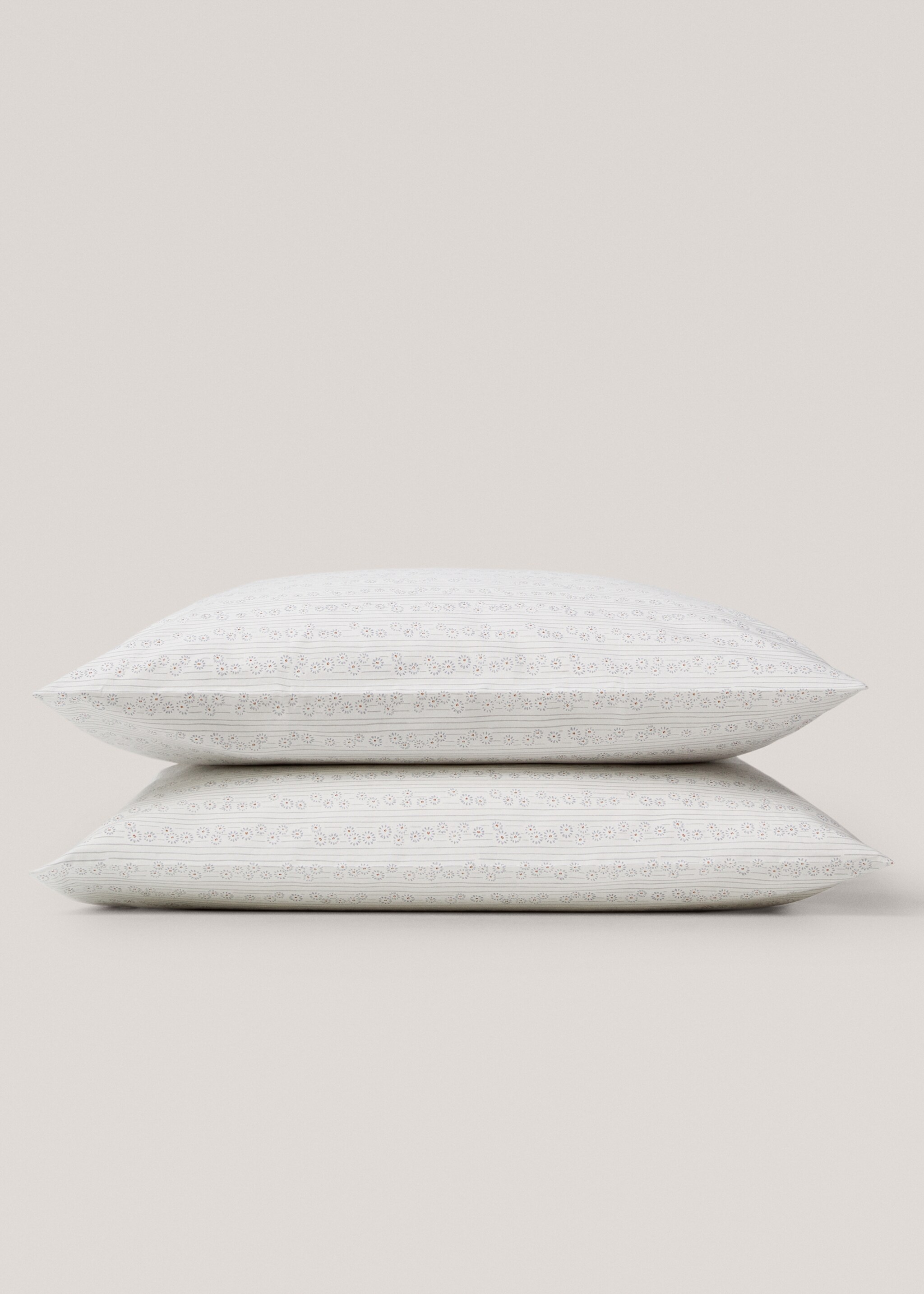 Floral-print cotton pillowcase 60x60cm - Details of the article 1