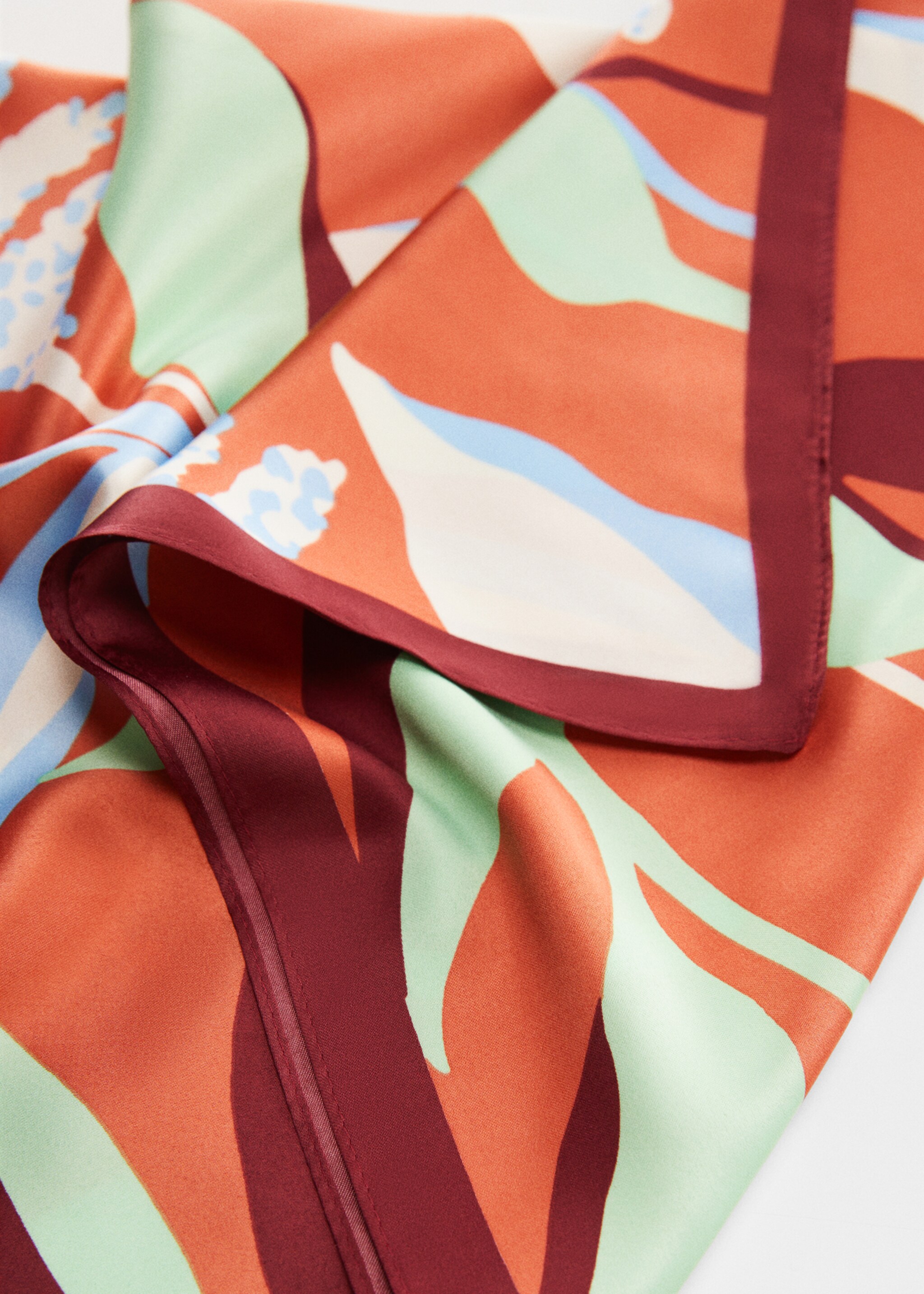 Floral print scarf - Details of the article 1, Burnt Orange. Ref: 67024027-00.