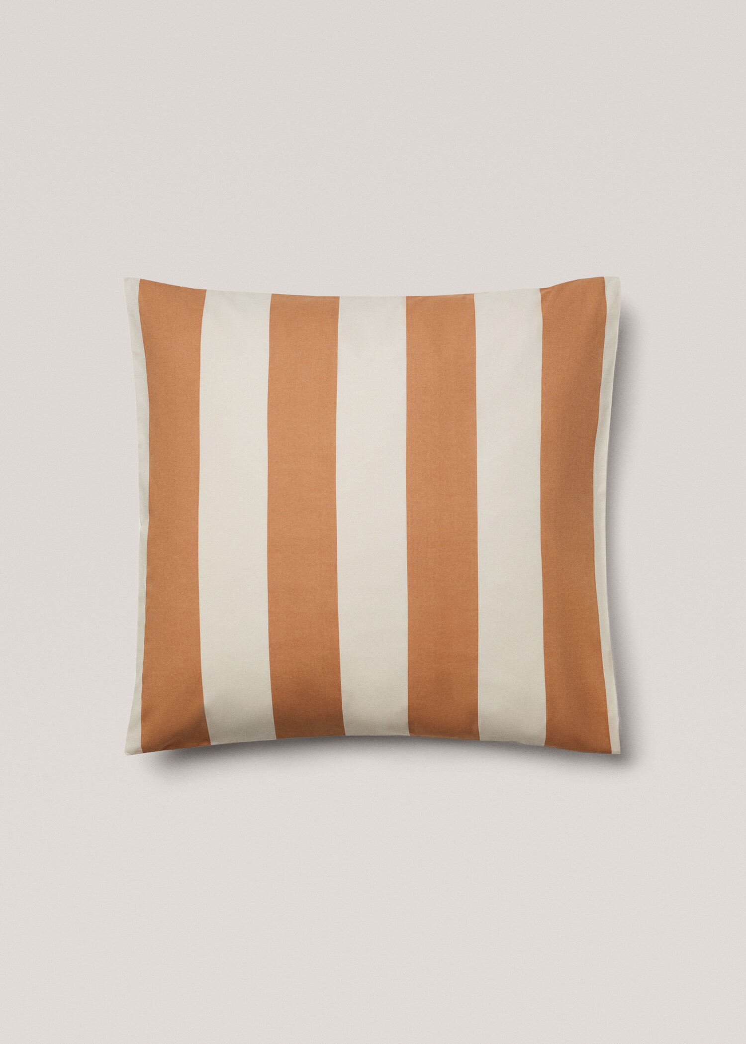 Poszewka na poduszkę z bawełny w paski 60 x 60 cm (2 szt.) - Artykuł bez modela/modelki