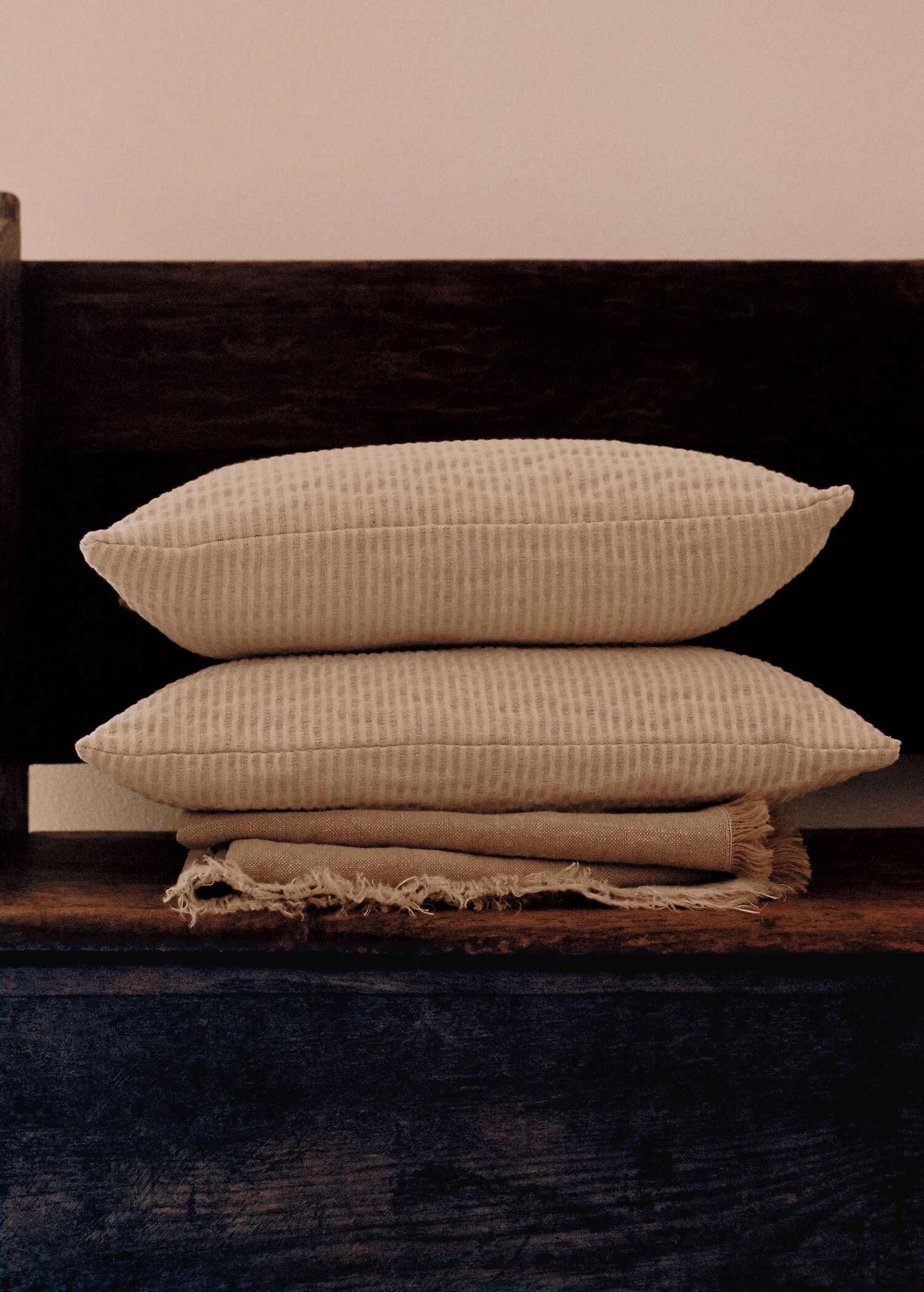 Textured striped cushion case 45x45cm - Details of the article 6