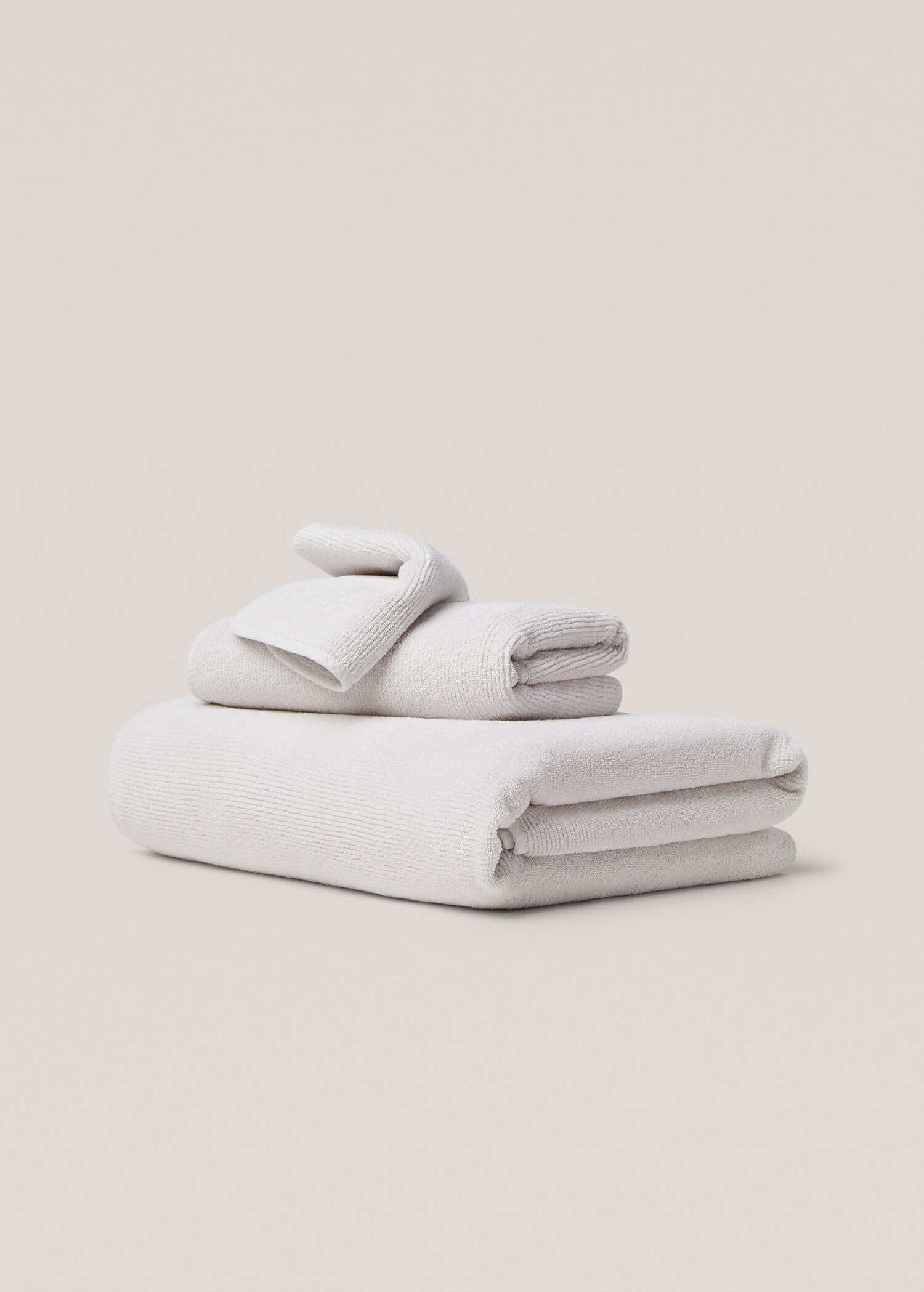 Striped textured bath towel 90x150cm - Article without model