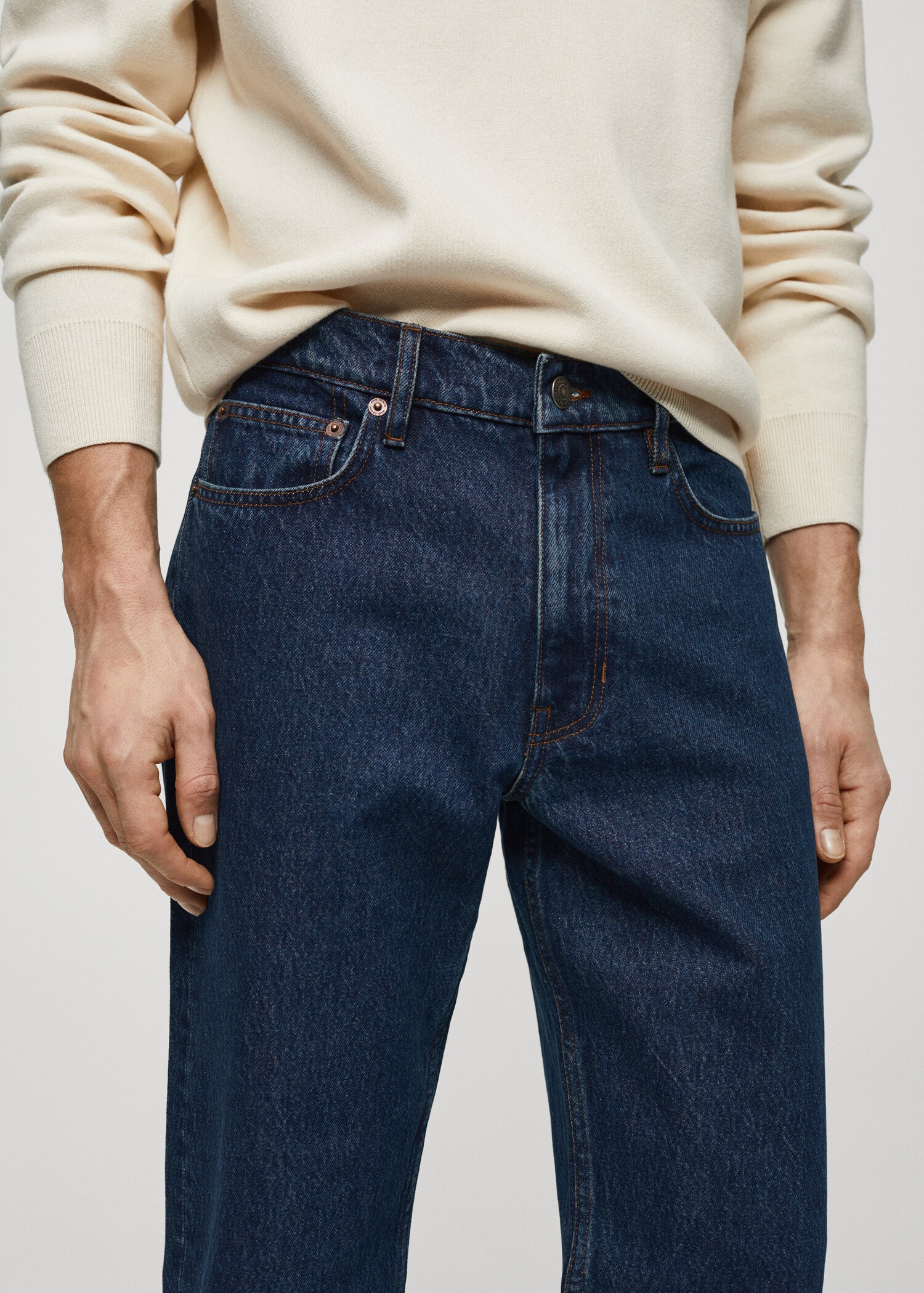 Jeans straight fit lavado oscuro - Detalle del artículo 1