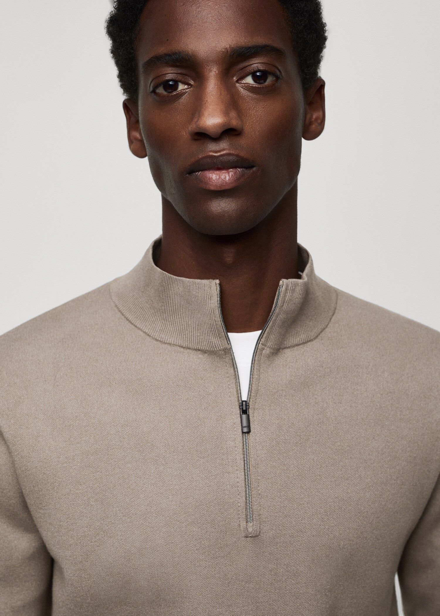 Perkins-neck sweater with zip - Details of the article 1