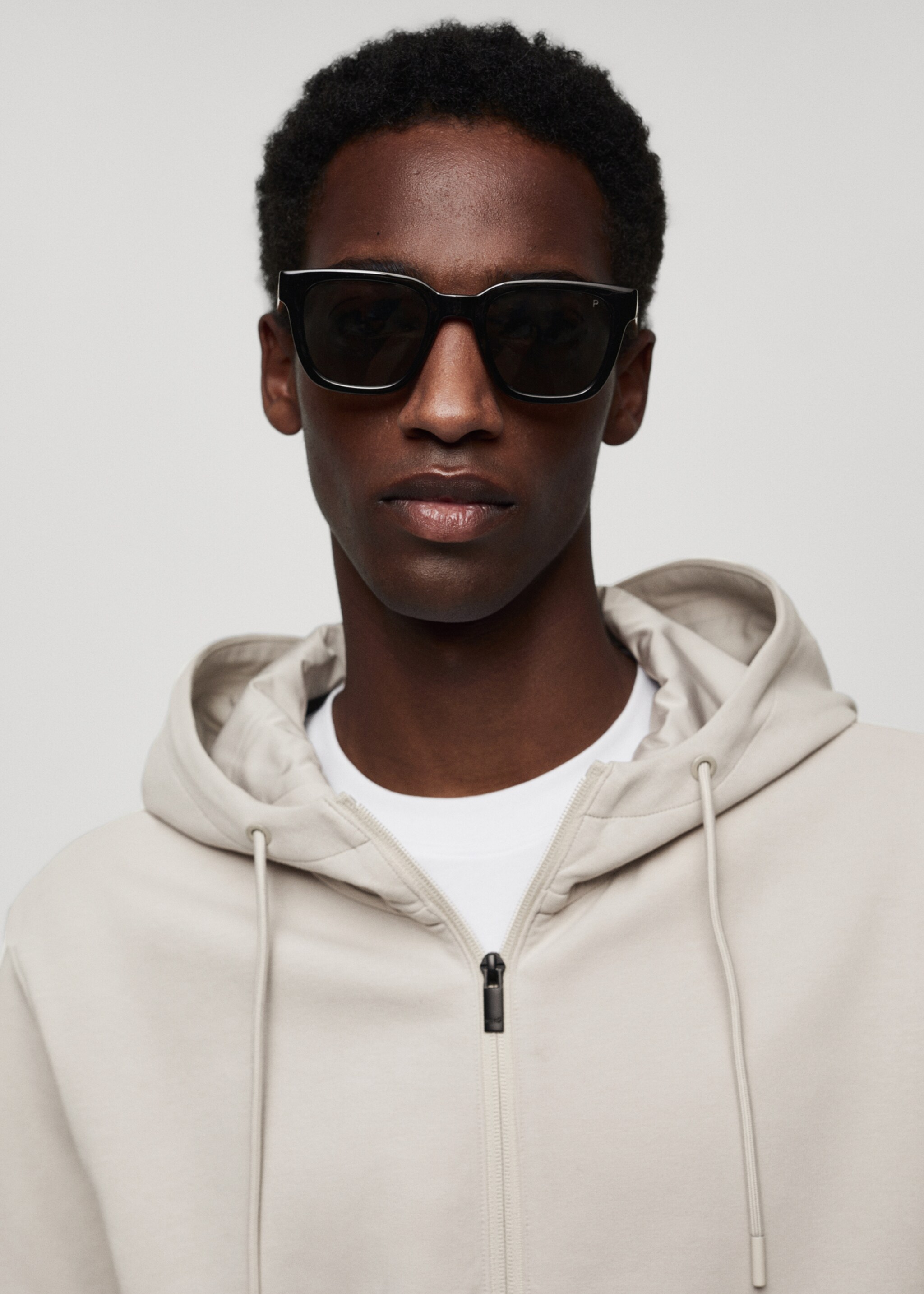Technical fabric hoodie - Details of the article 1