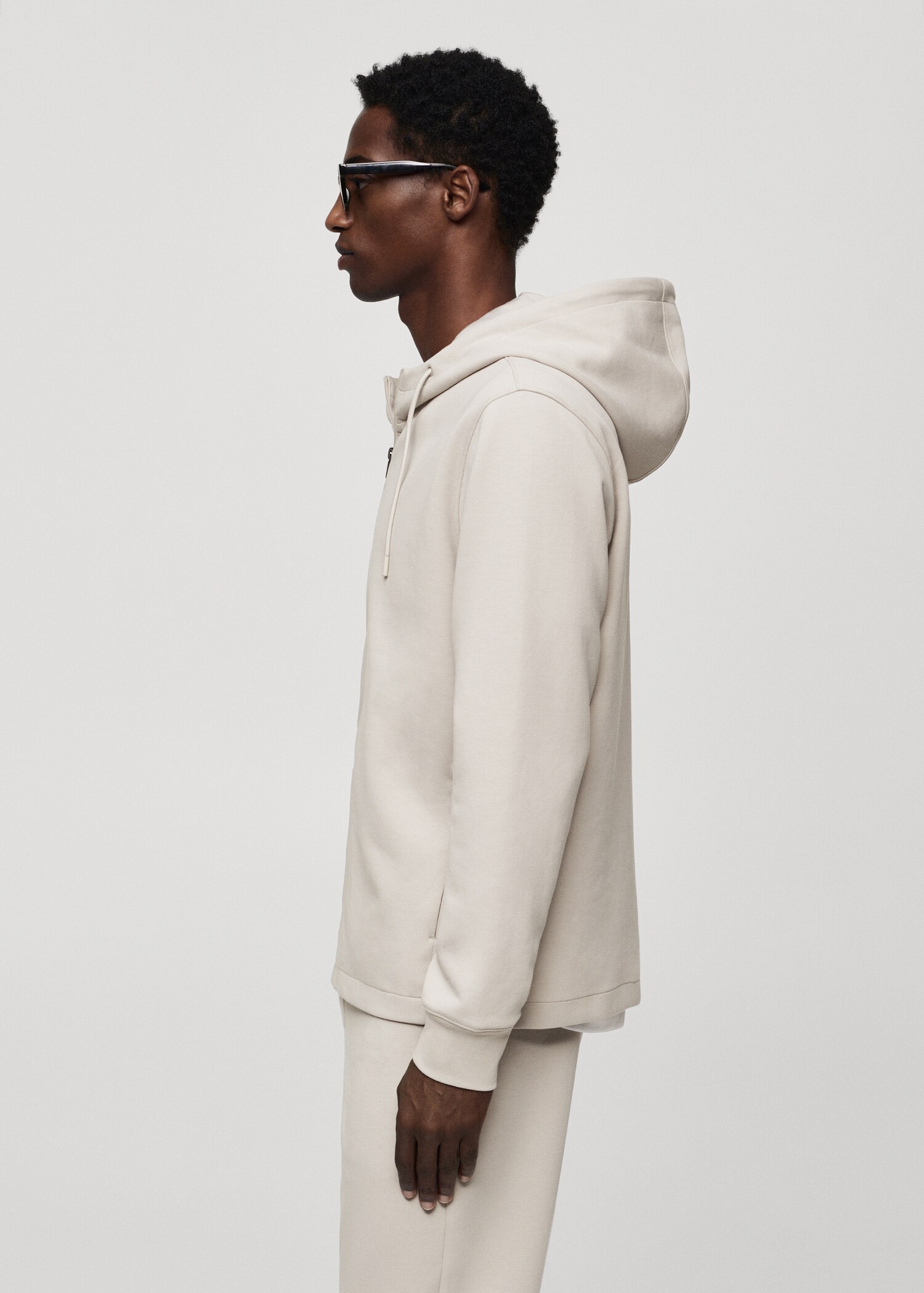 Kapuzensweatshirt aus technischem Stoff - Detail des Artikels 2