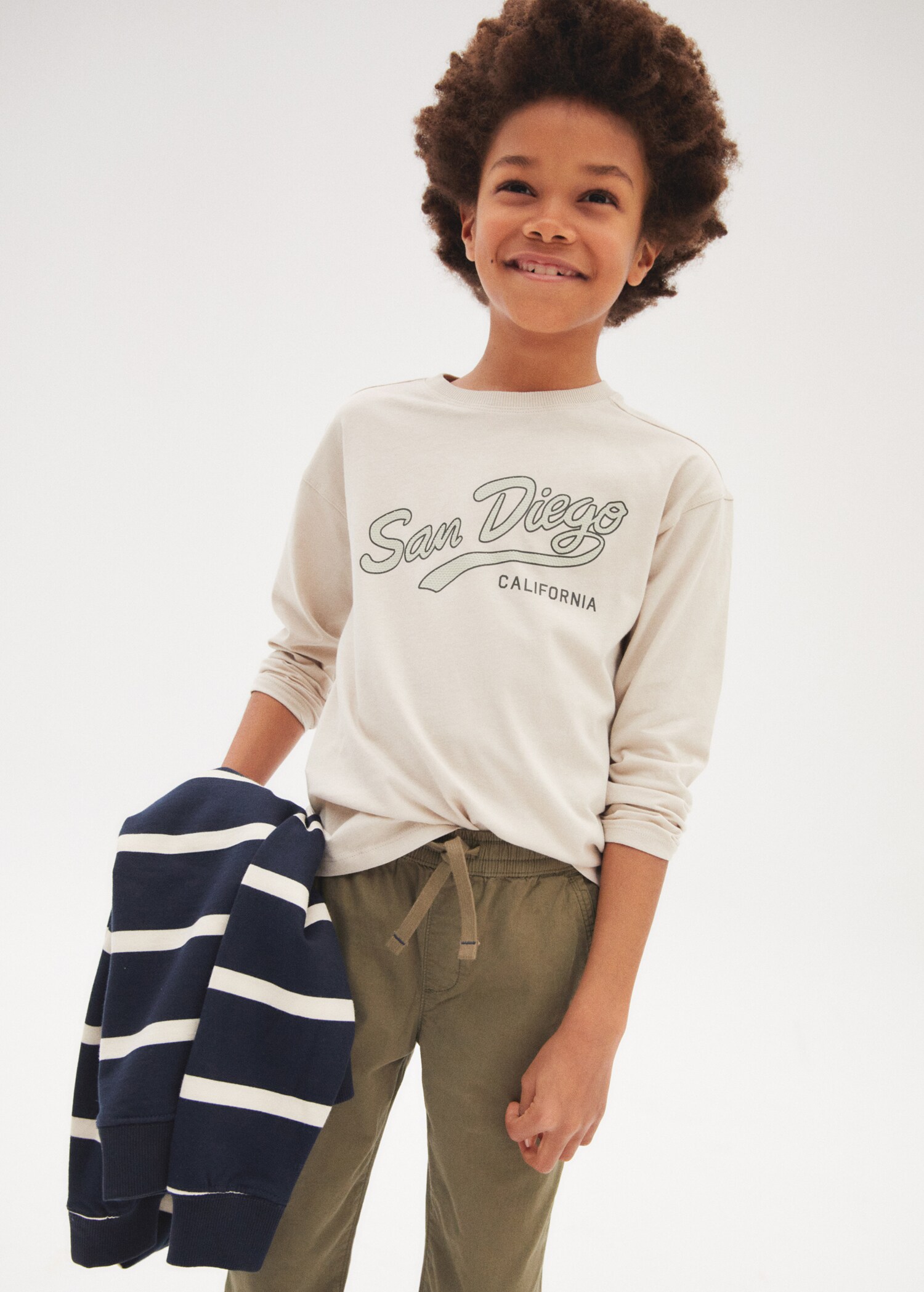 Long-sleeved t-shirt with message - Details of the article 5