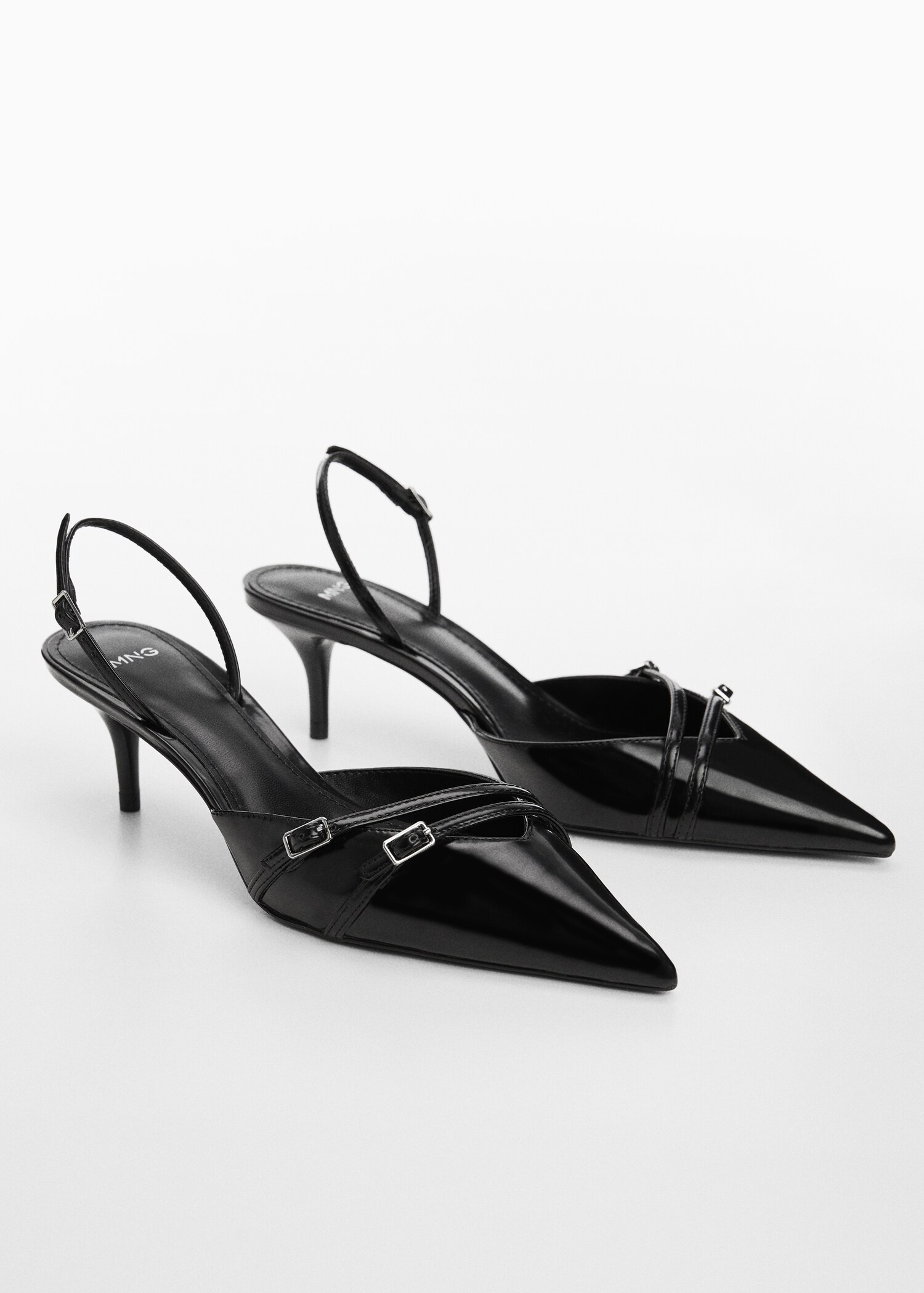 Chaussures talon ouvertes à l’arrière boucles - Plan moyen