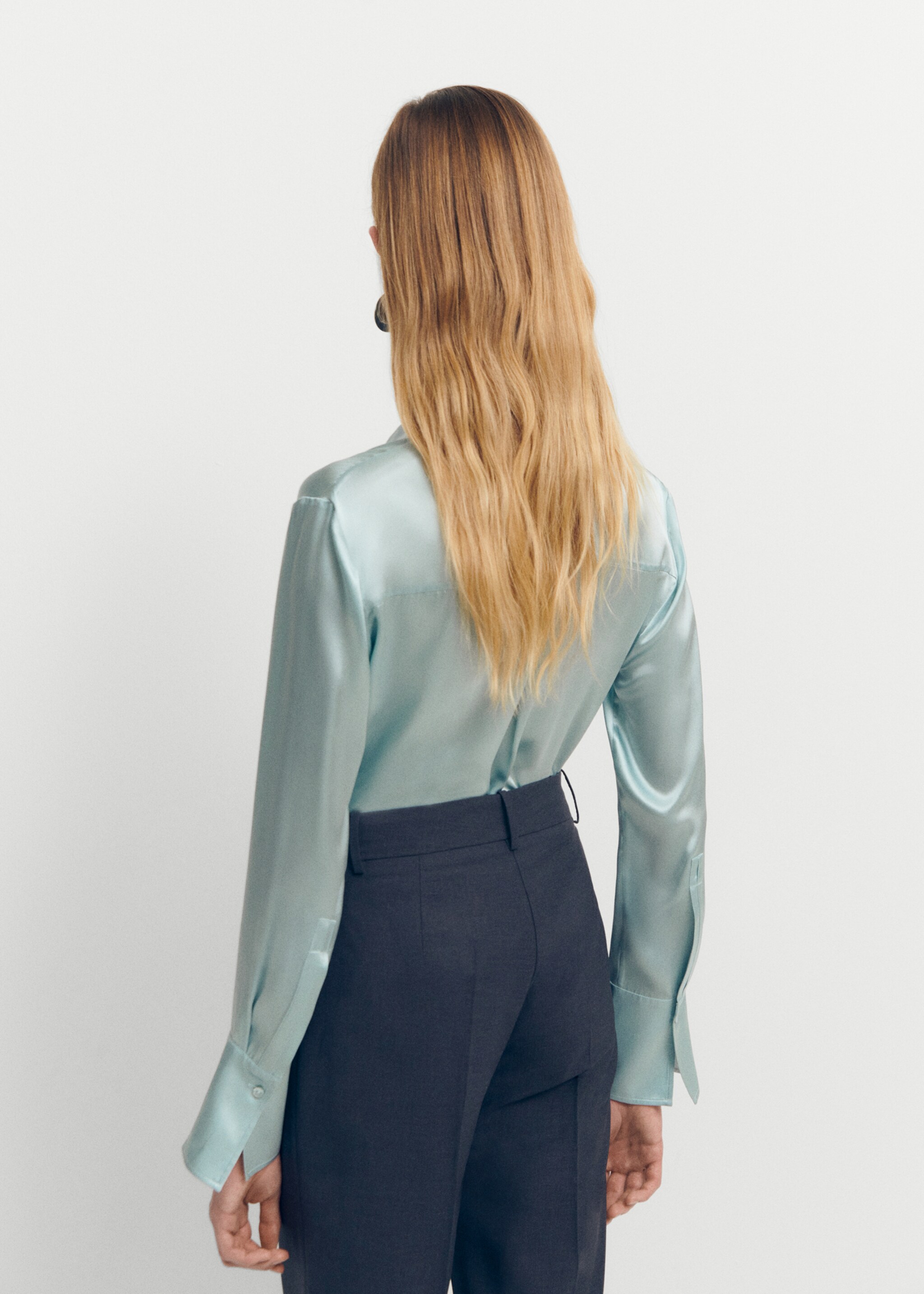 100% silk shirt - Reverse of the article