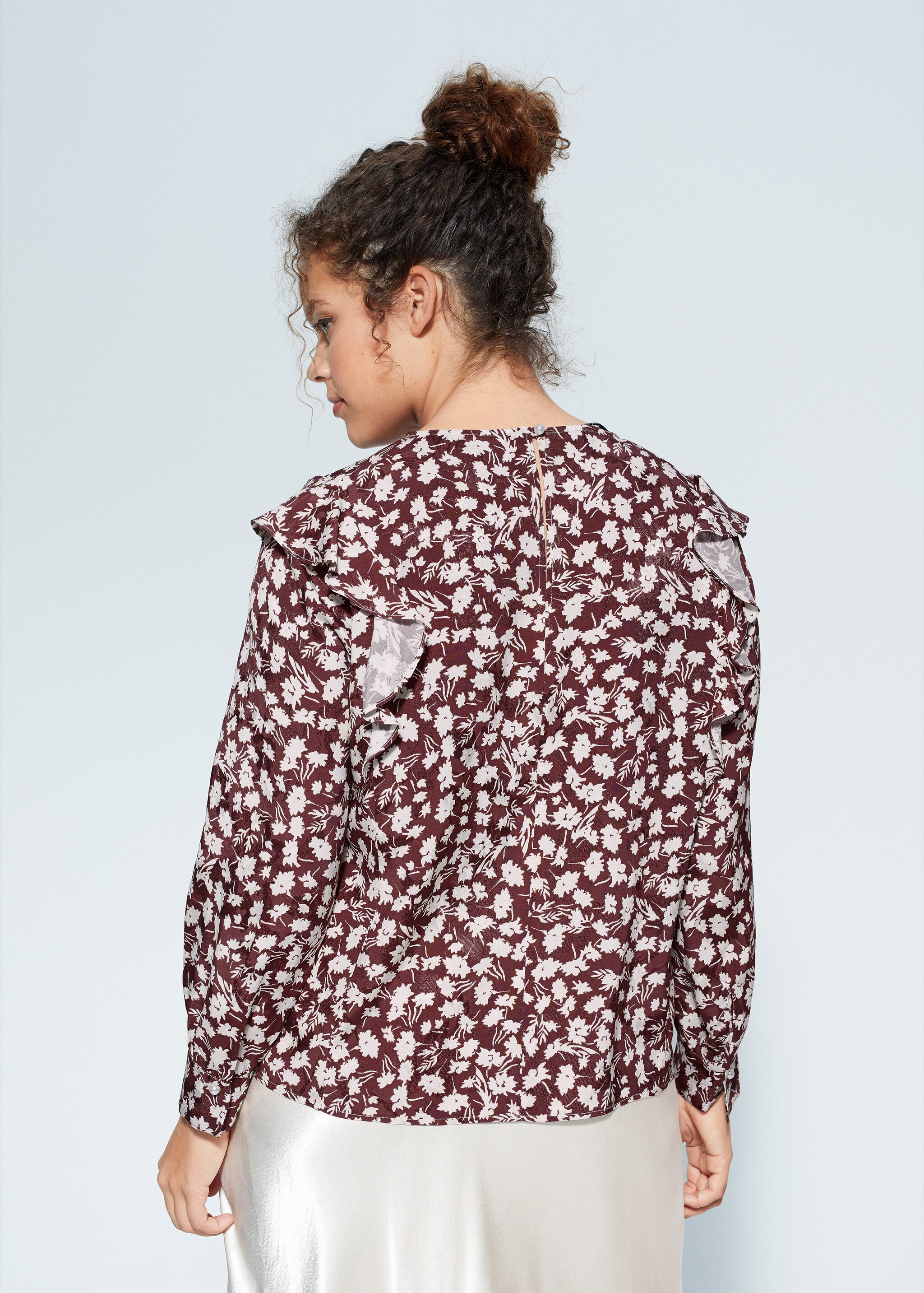 Blusa floral volante - Reverso del artículo