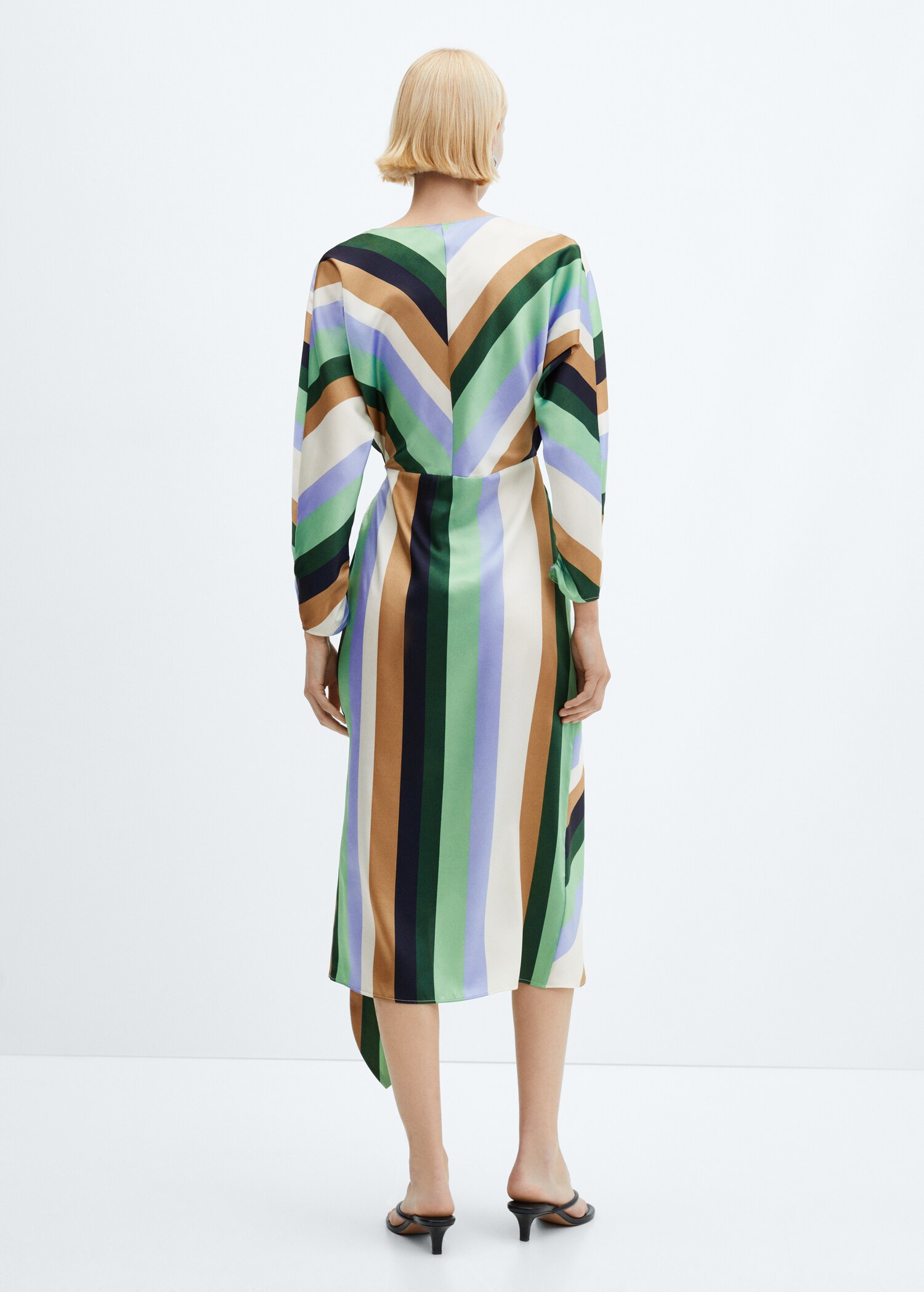 Robe à rayures satinée - Verso de l’article