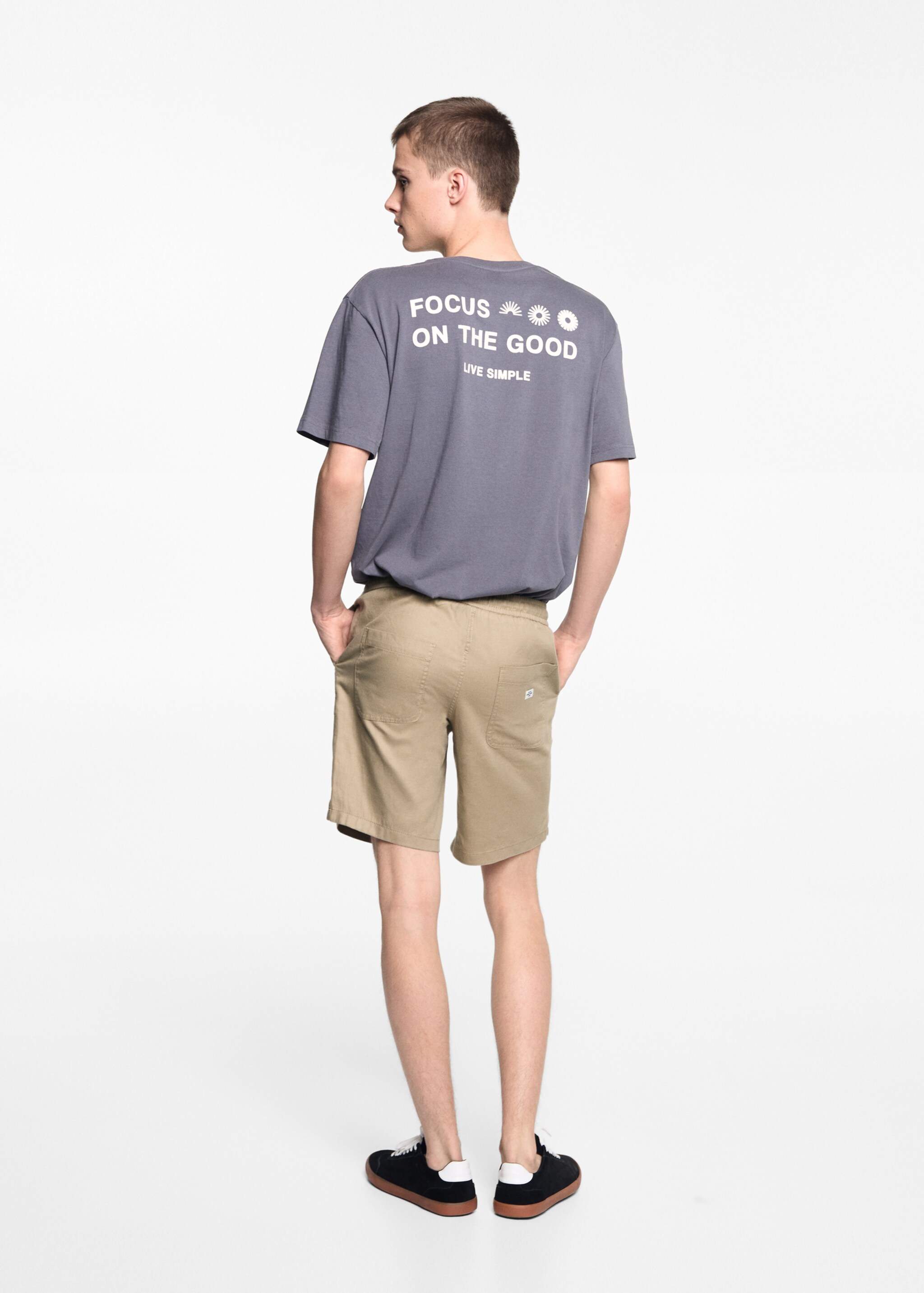 Leinen-Bermudashorts mit Kordelzug - Rückseite des Artikels, Beige. Ref: 67026018-00.