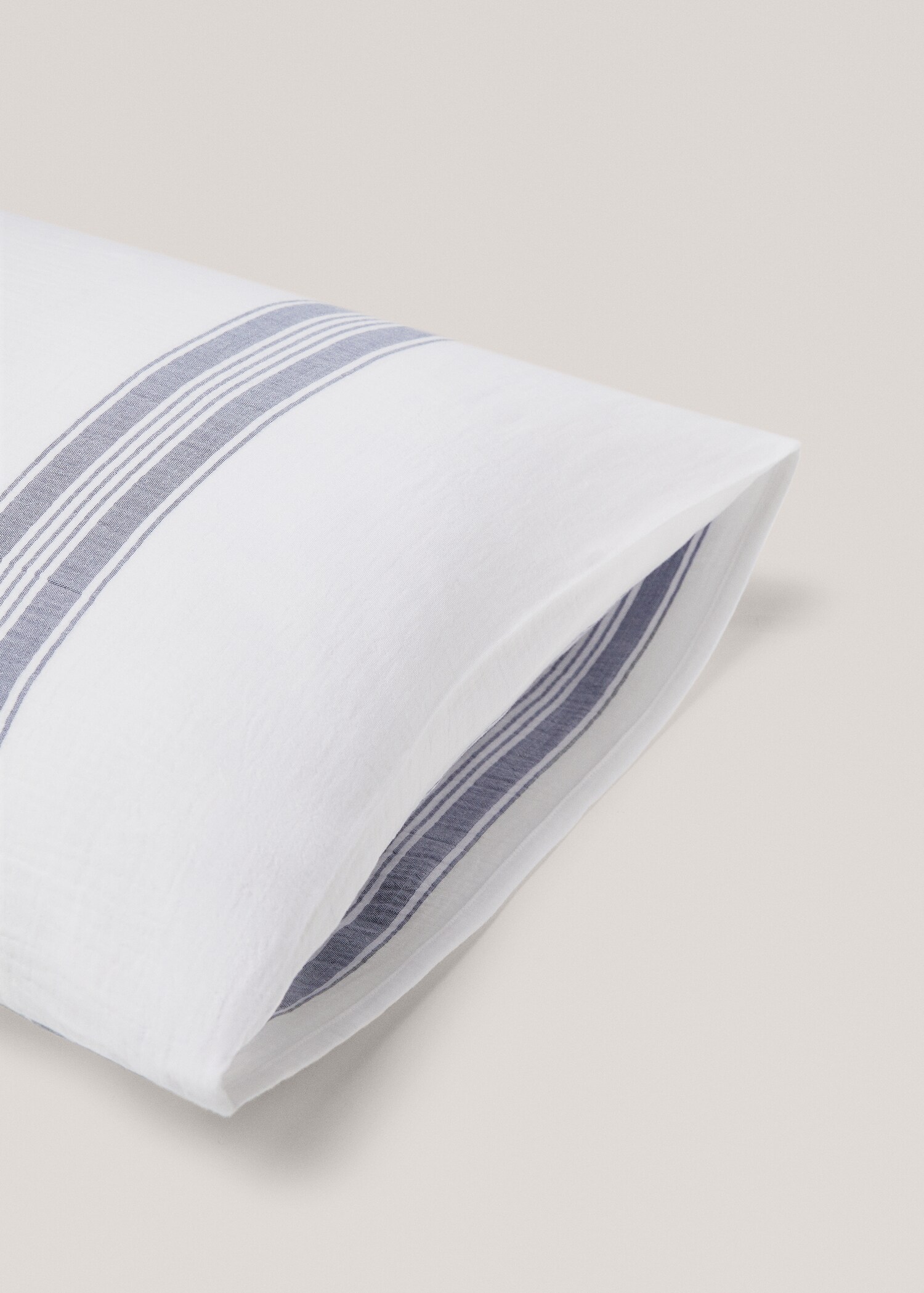 Striped textured cotton pillowcase 45x110cm - Details of the article 1