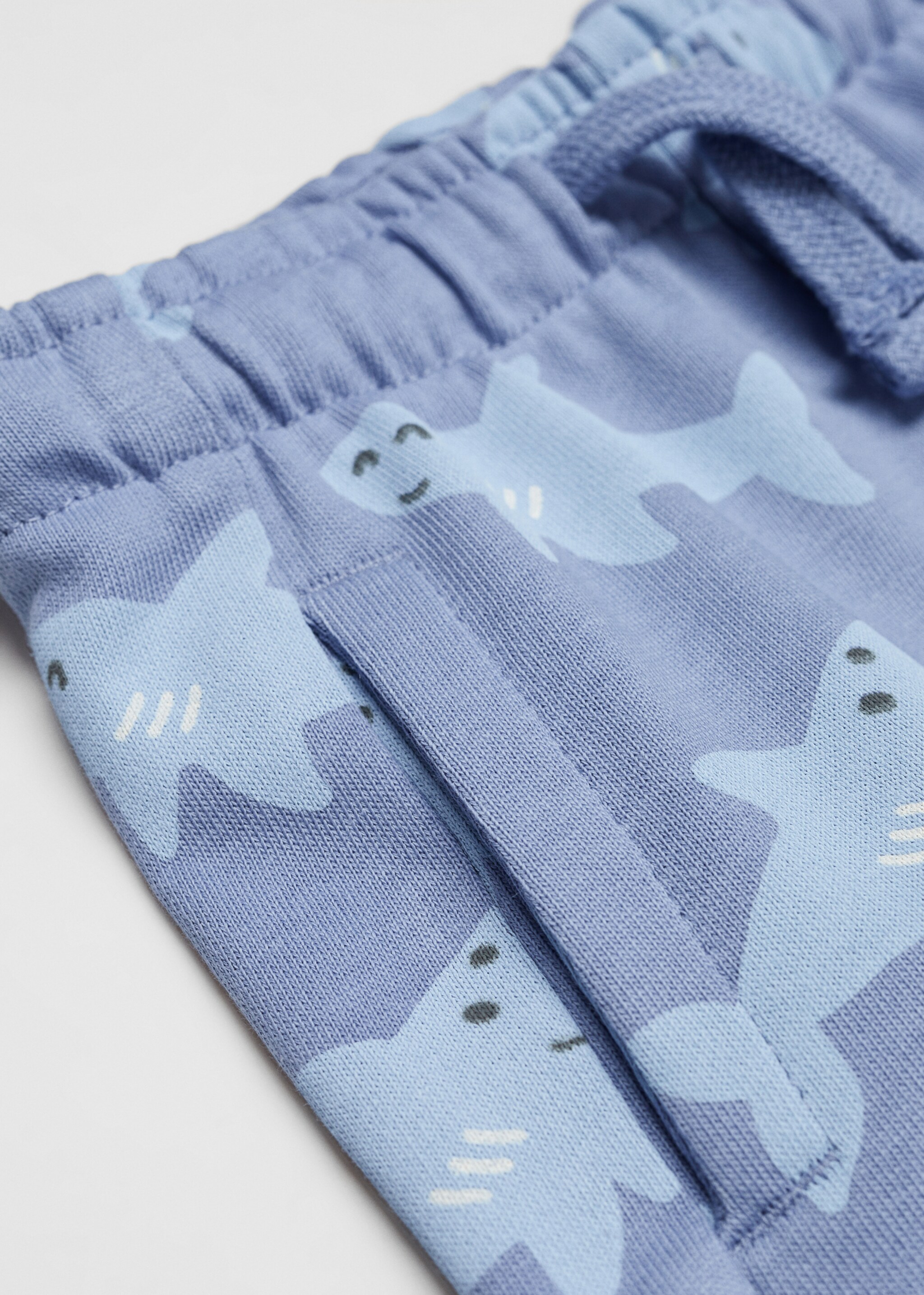 Elastic waist Bermuda shorts - Details of the article 8, Blue. Ref: 67026039-00.