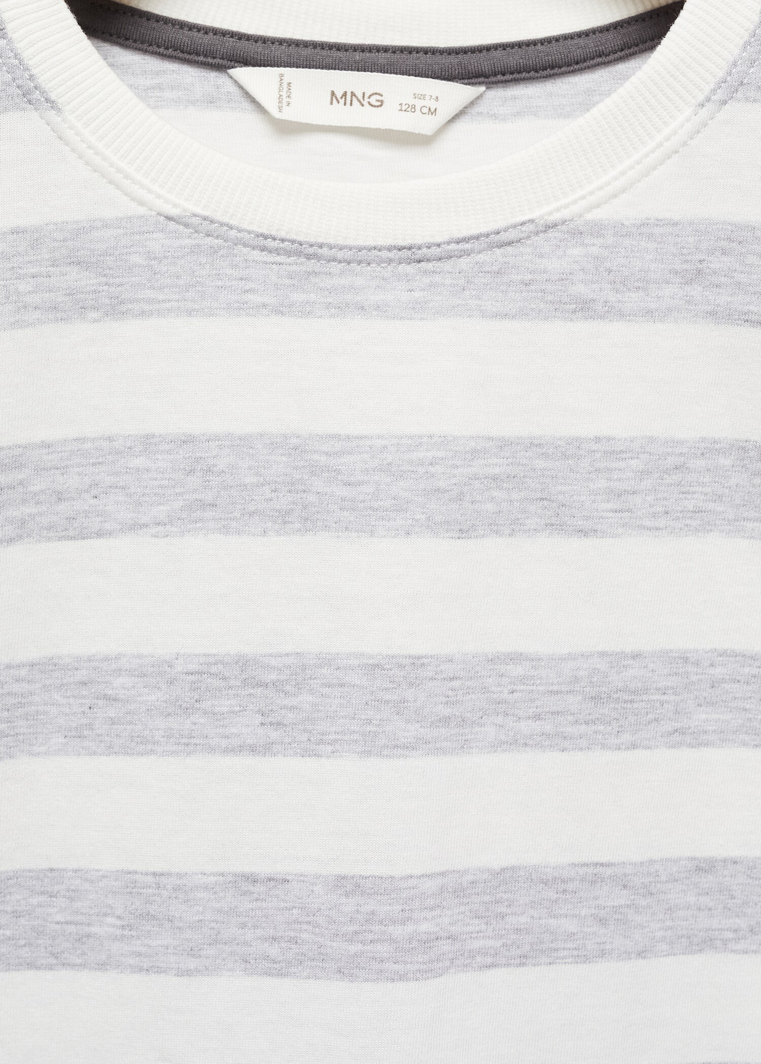 Printed striped T-shirt - Details of the article 8