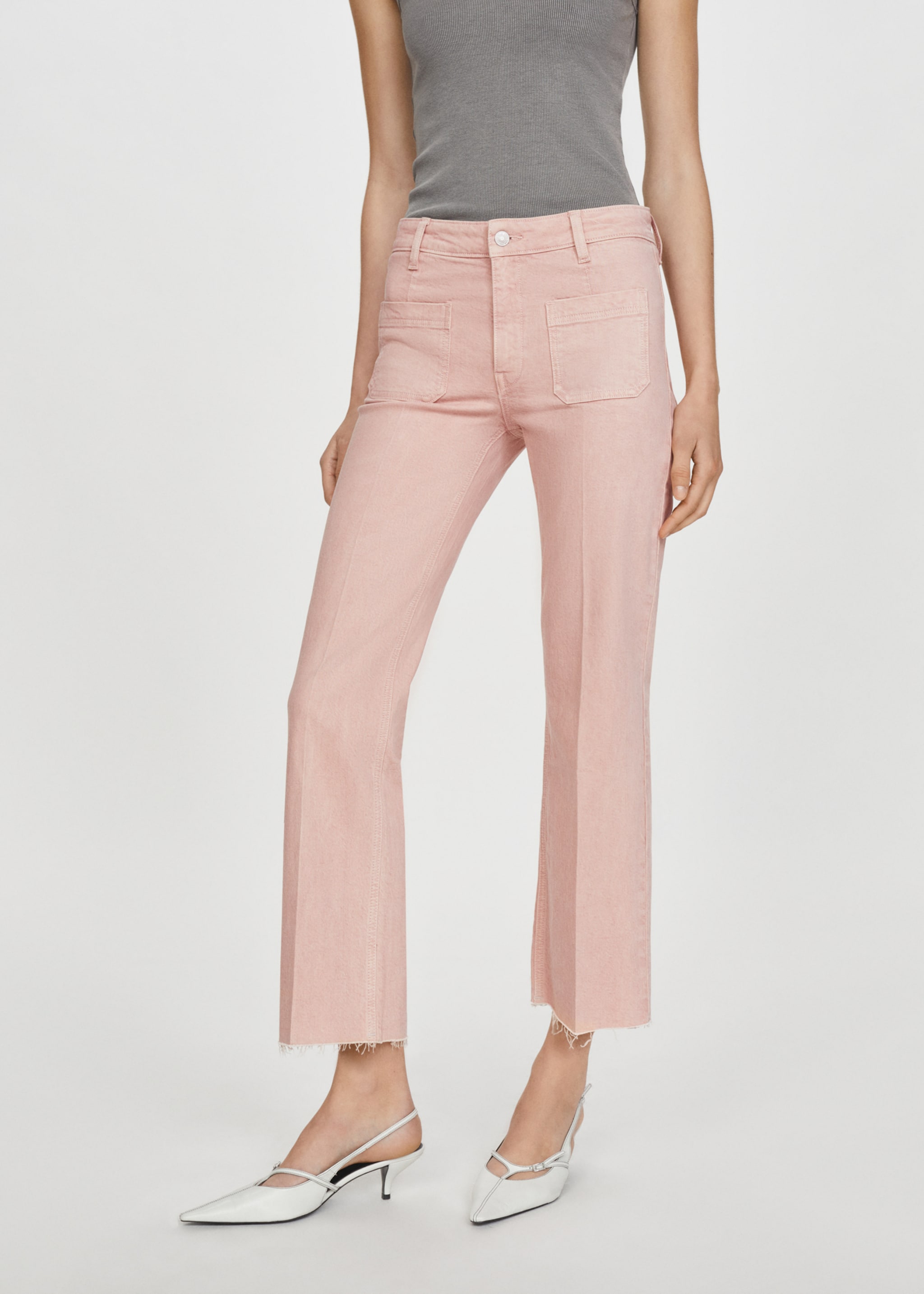 Flared-Jeans mit Taschen in Cropped-Länge - Mittlere Ansicht