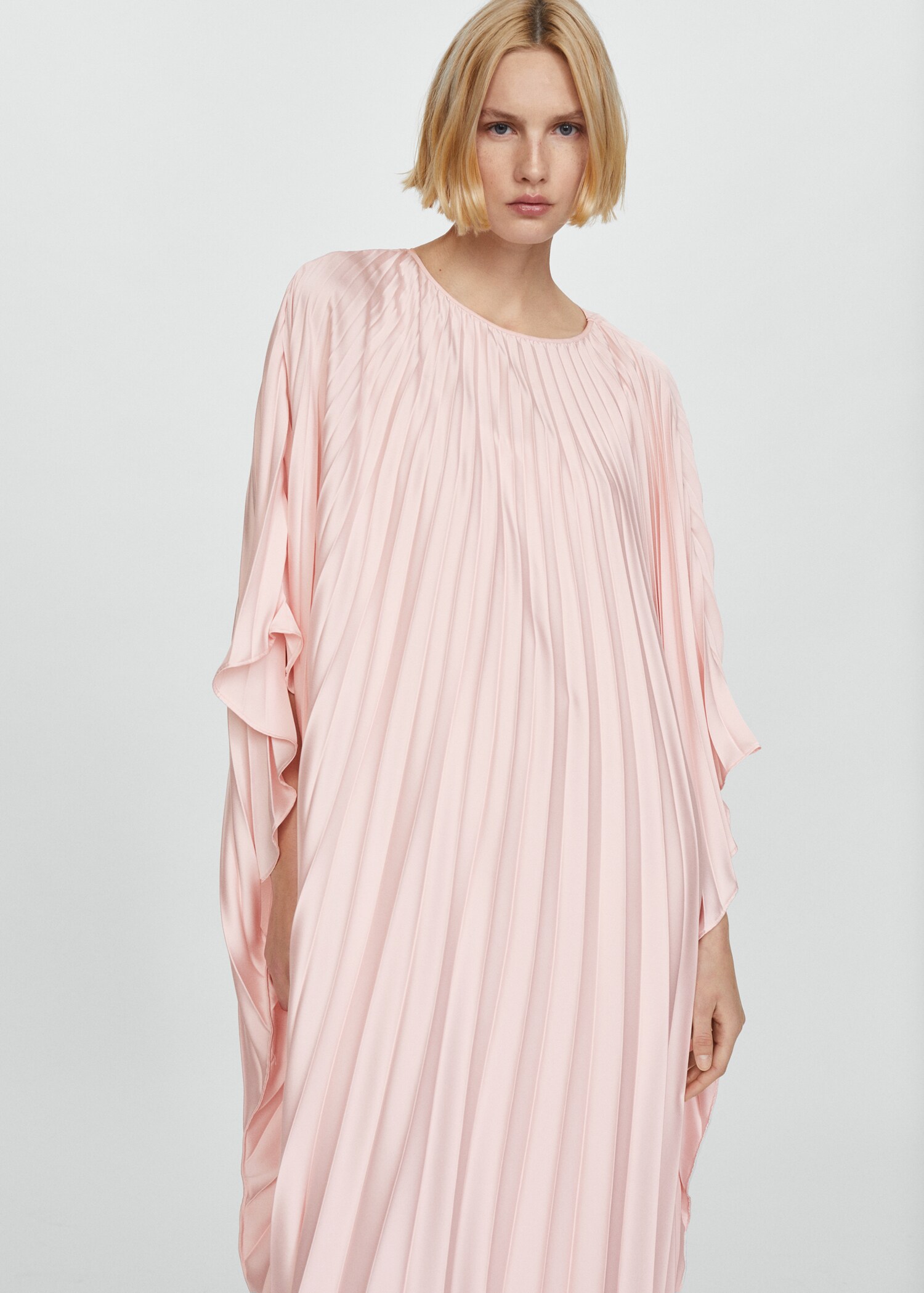 Pleated satin dress - Medium plane