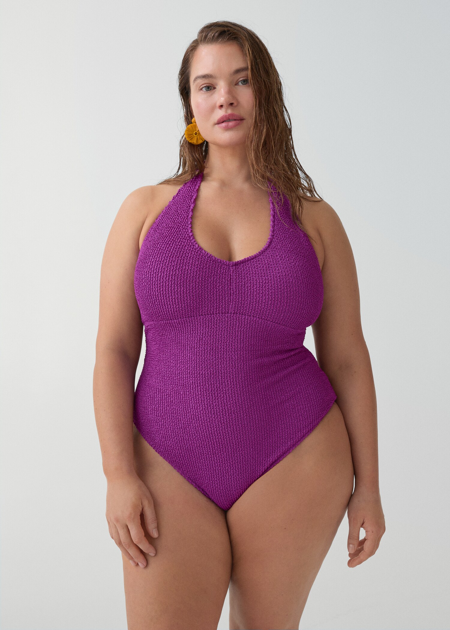 Halter neck swimsuit - Details of the article 5