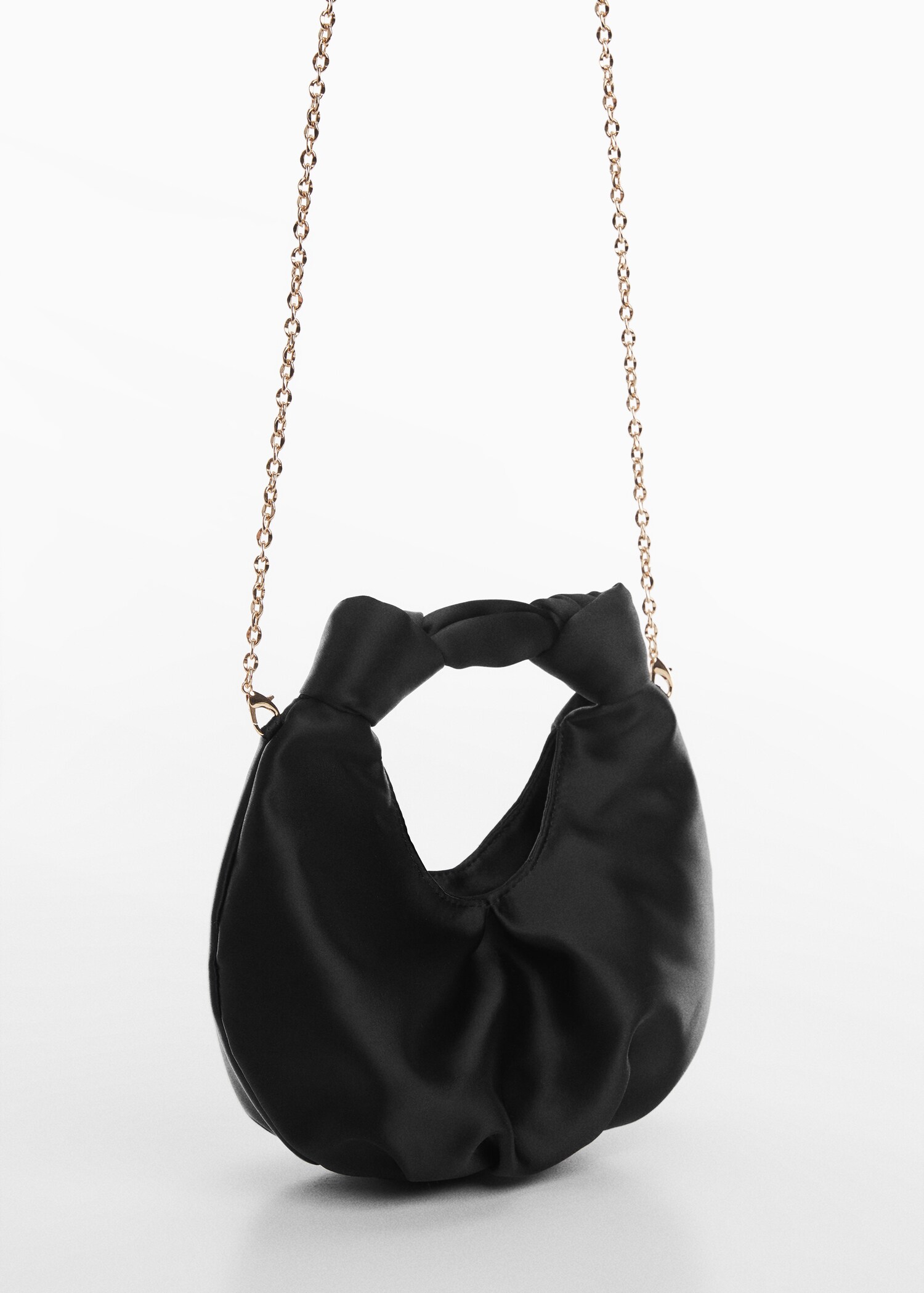 Bolso mano satinado - Plano medio