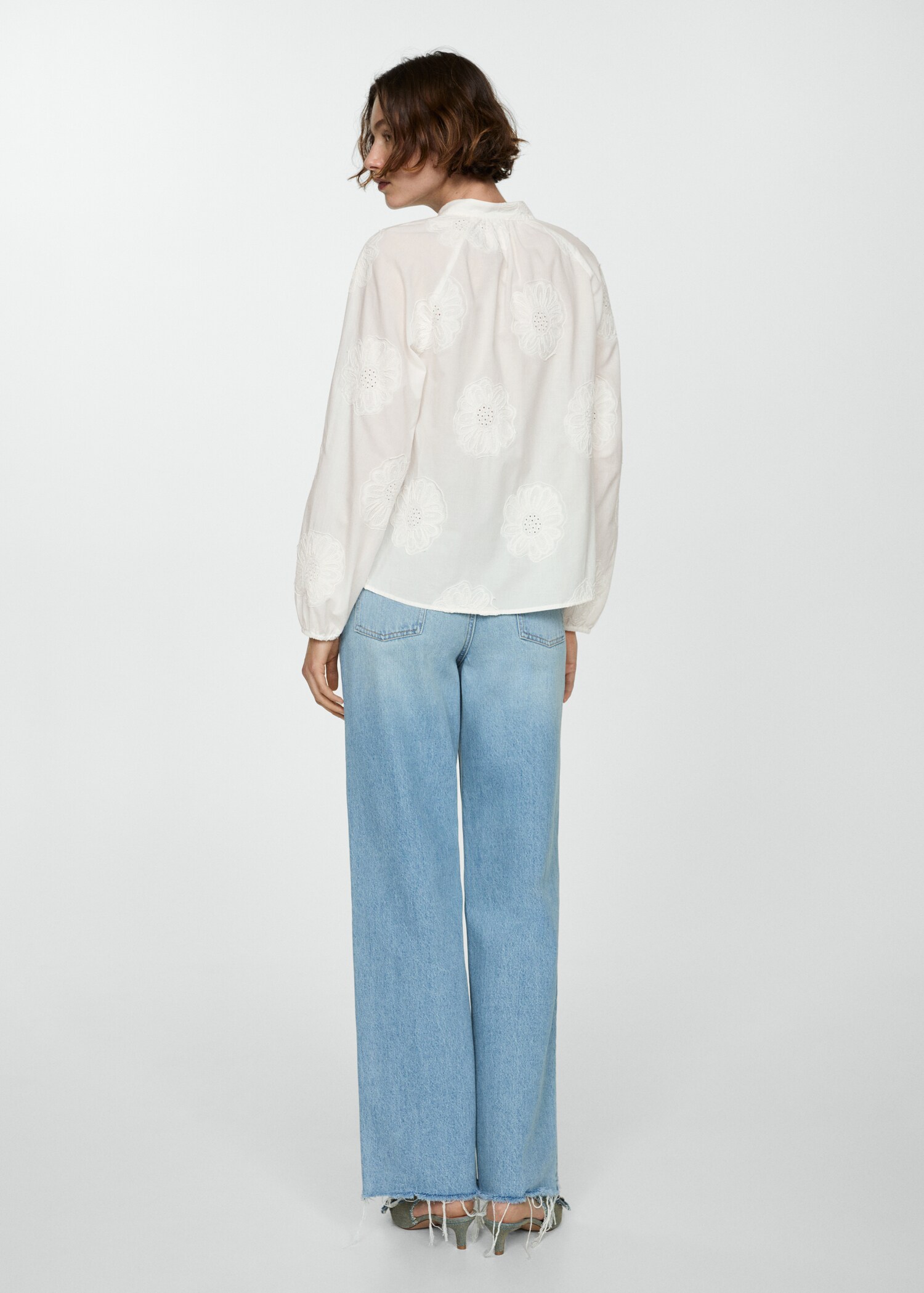 Blouse broderie florale nœud - Verso de l’article