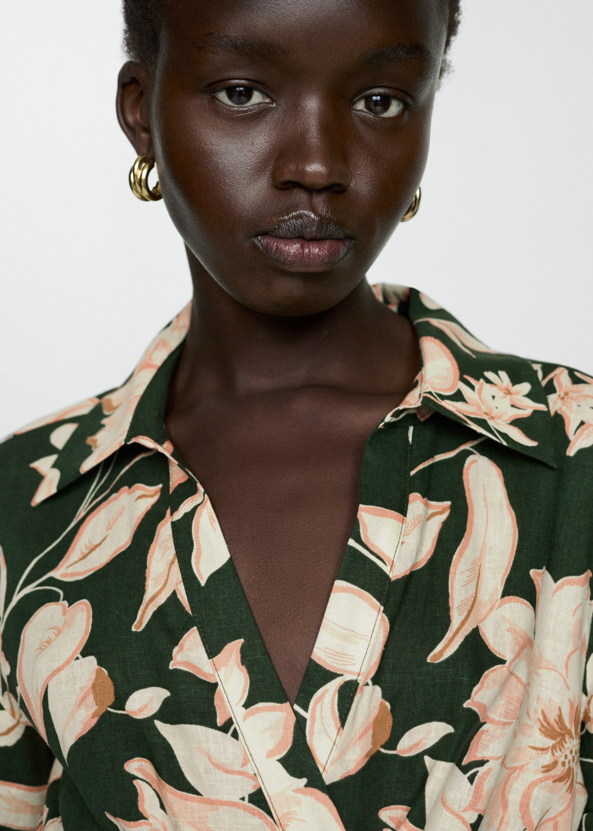 Linen shirt dress with bow - Details of the article 1