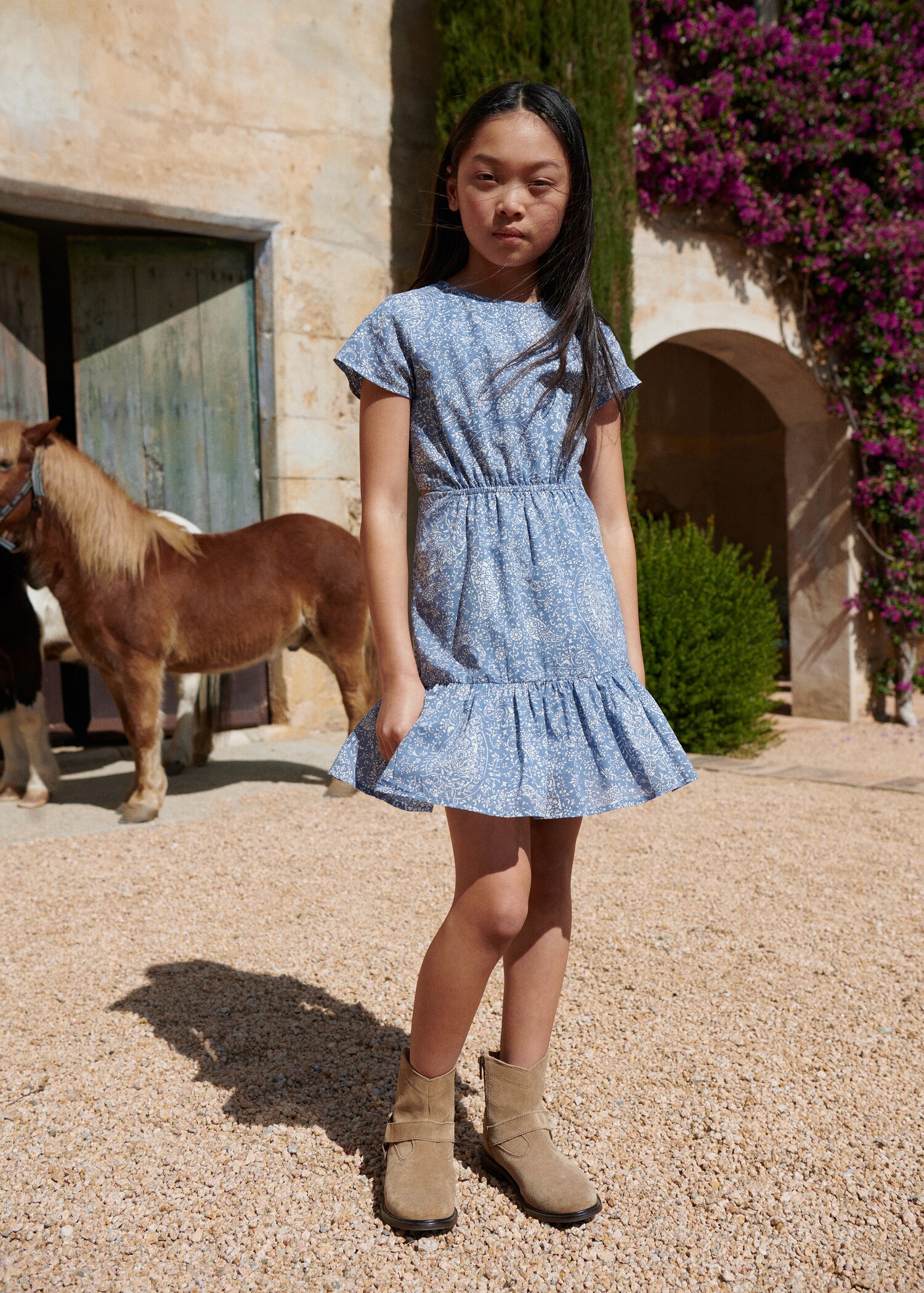 Printed dress with openings - Details of the article 5