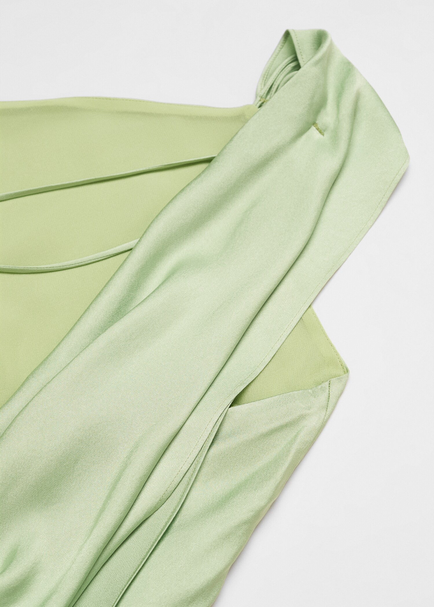 Asymmetrical dress with straps - Details of the article 8