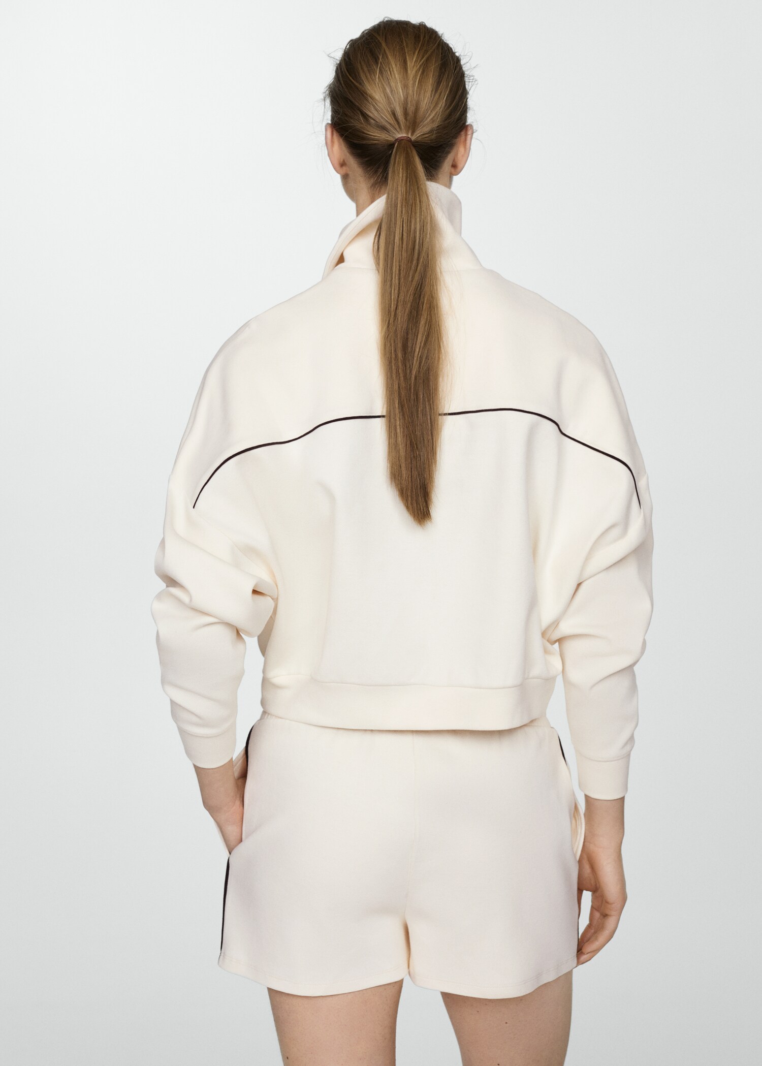 Knitted shorts with logo - Reverse of the article