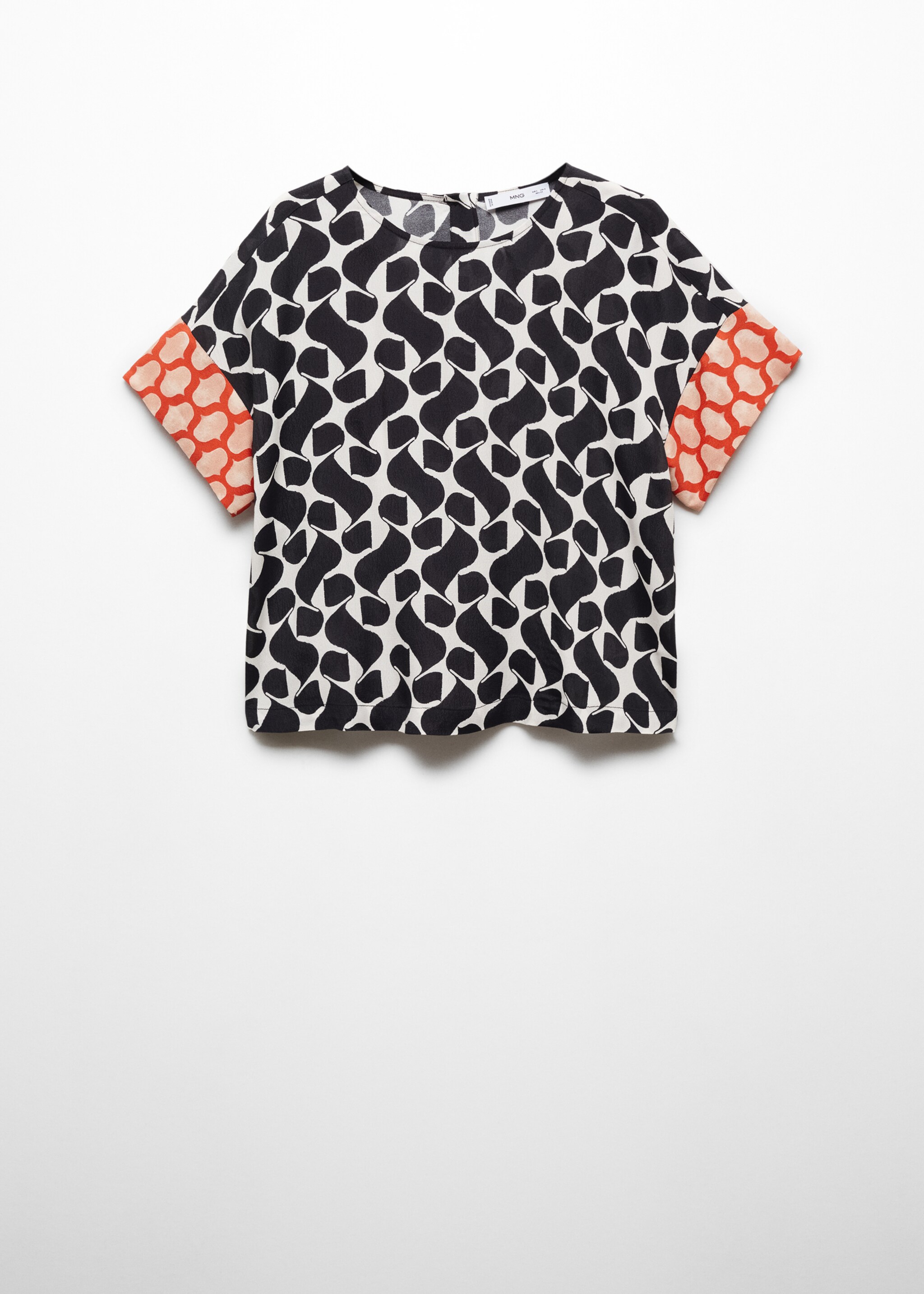 Blusa estampada com terminações em contraste - Artigo sem modelo